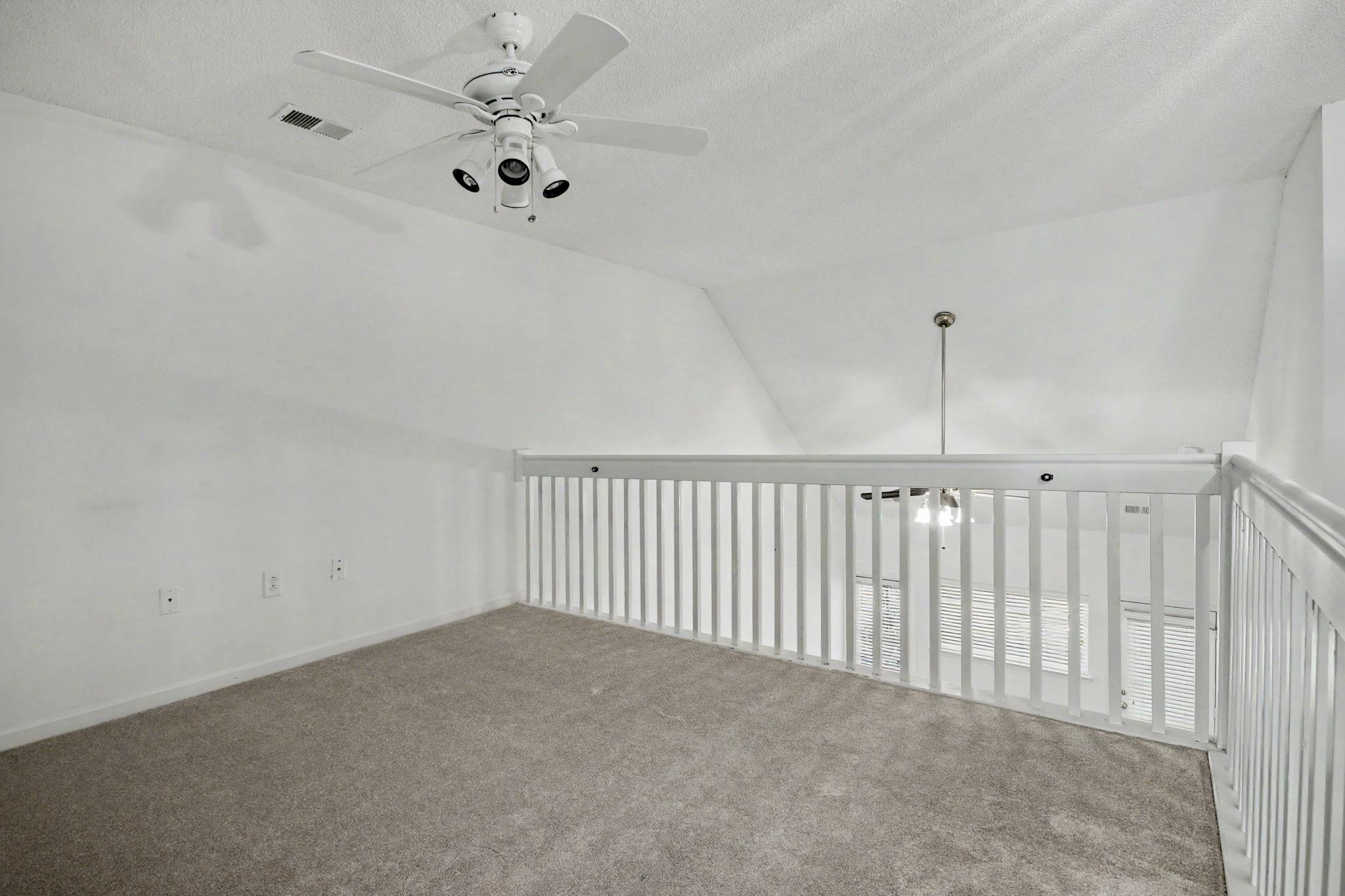314 Red Rose Blvd. Unit: 3