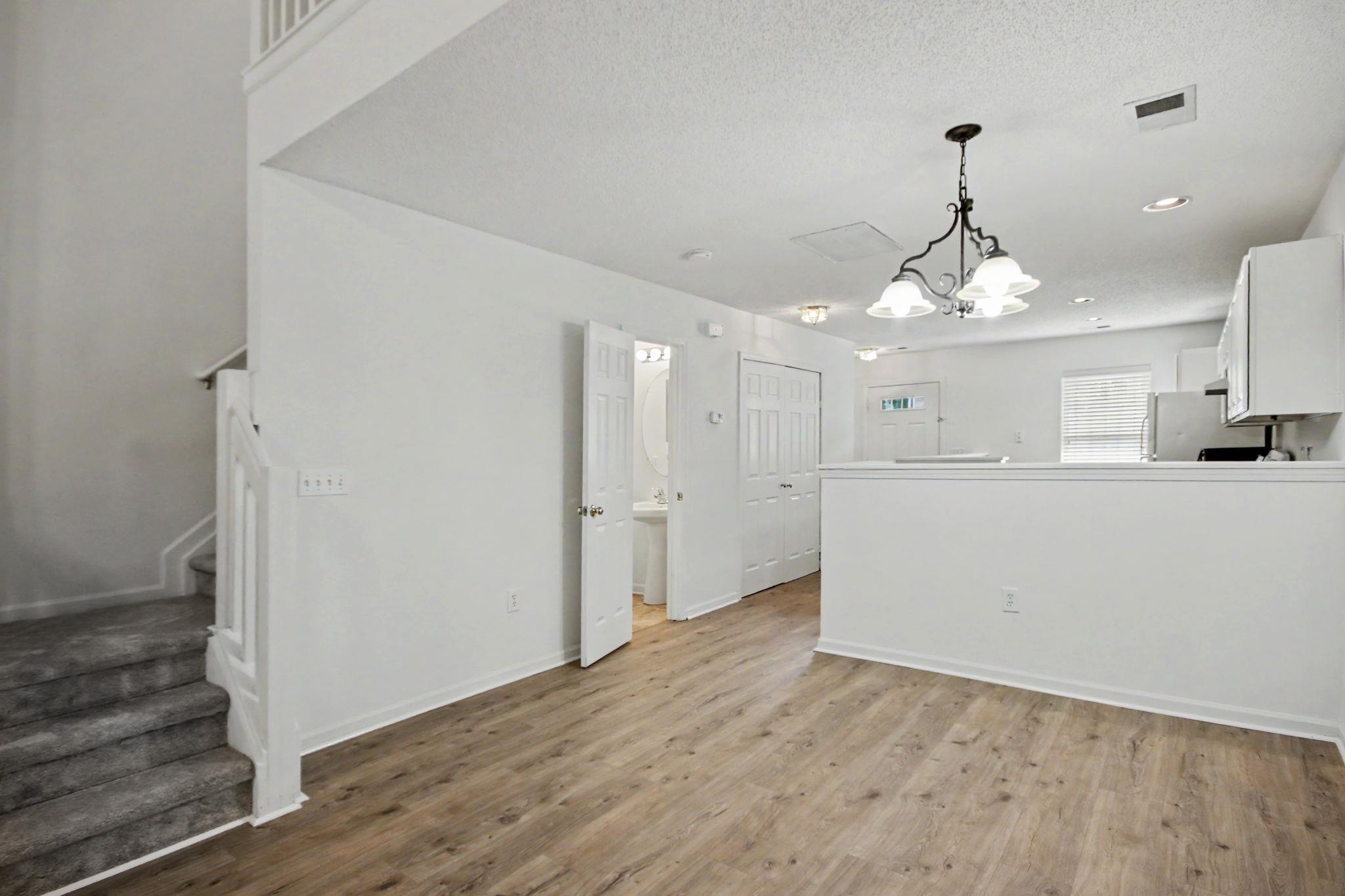 314 Red Rose Blvd. Unit: 3