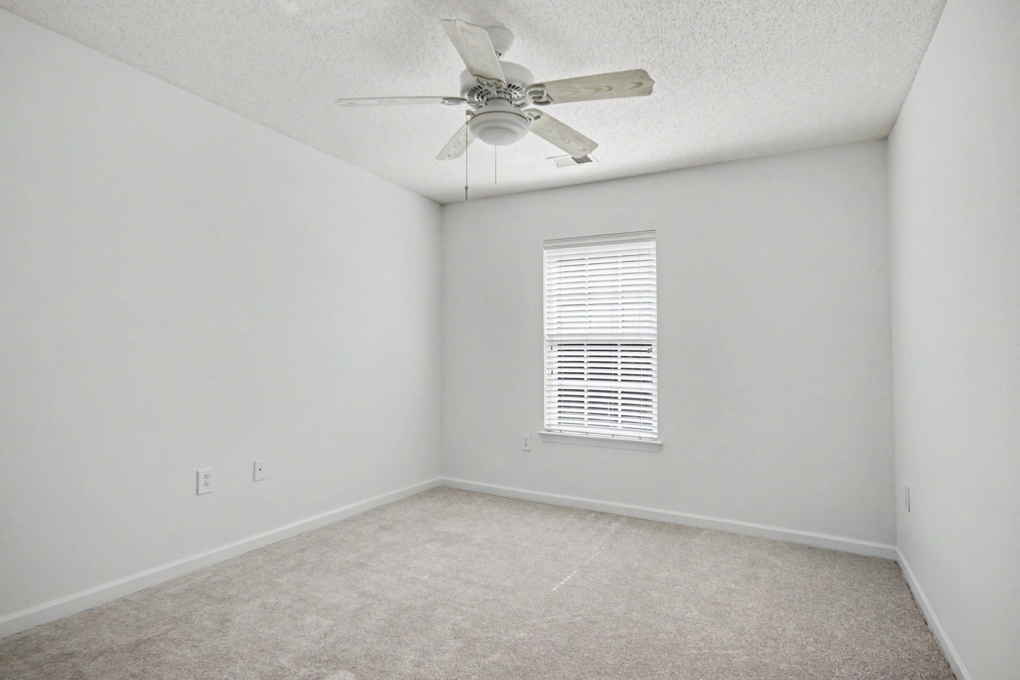 314 Red Rose Blvd. Unit: 3