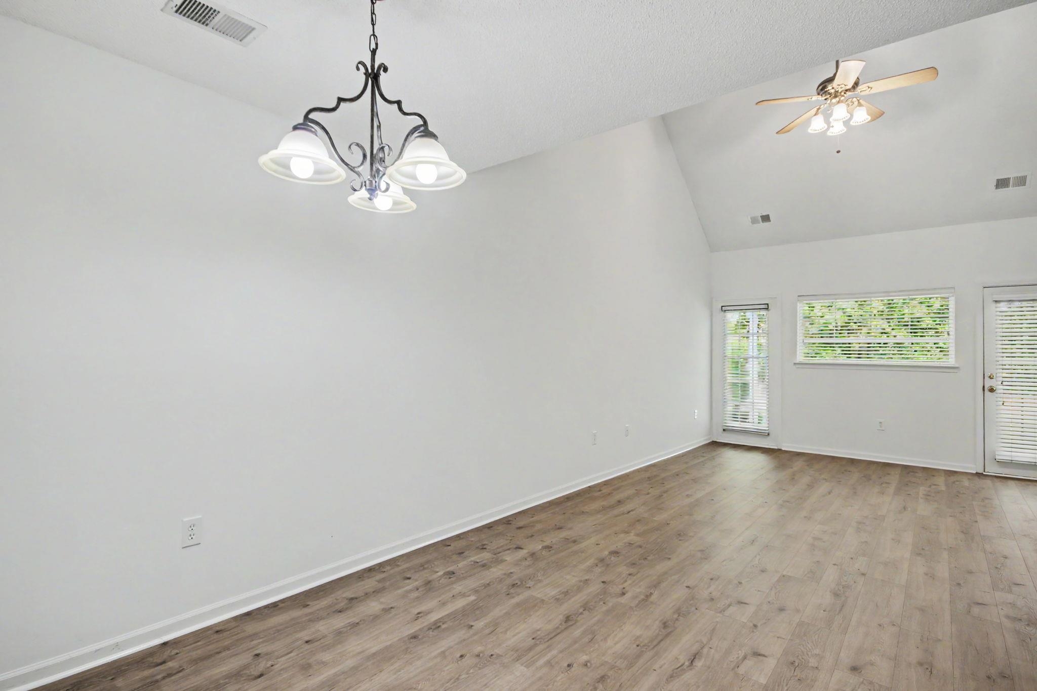 314 Red Rose Blvd. Unit: 3