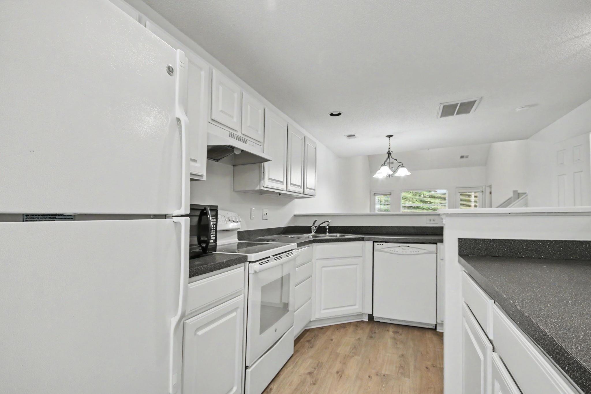 314 Red Rose Blvd. Unit: 3