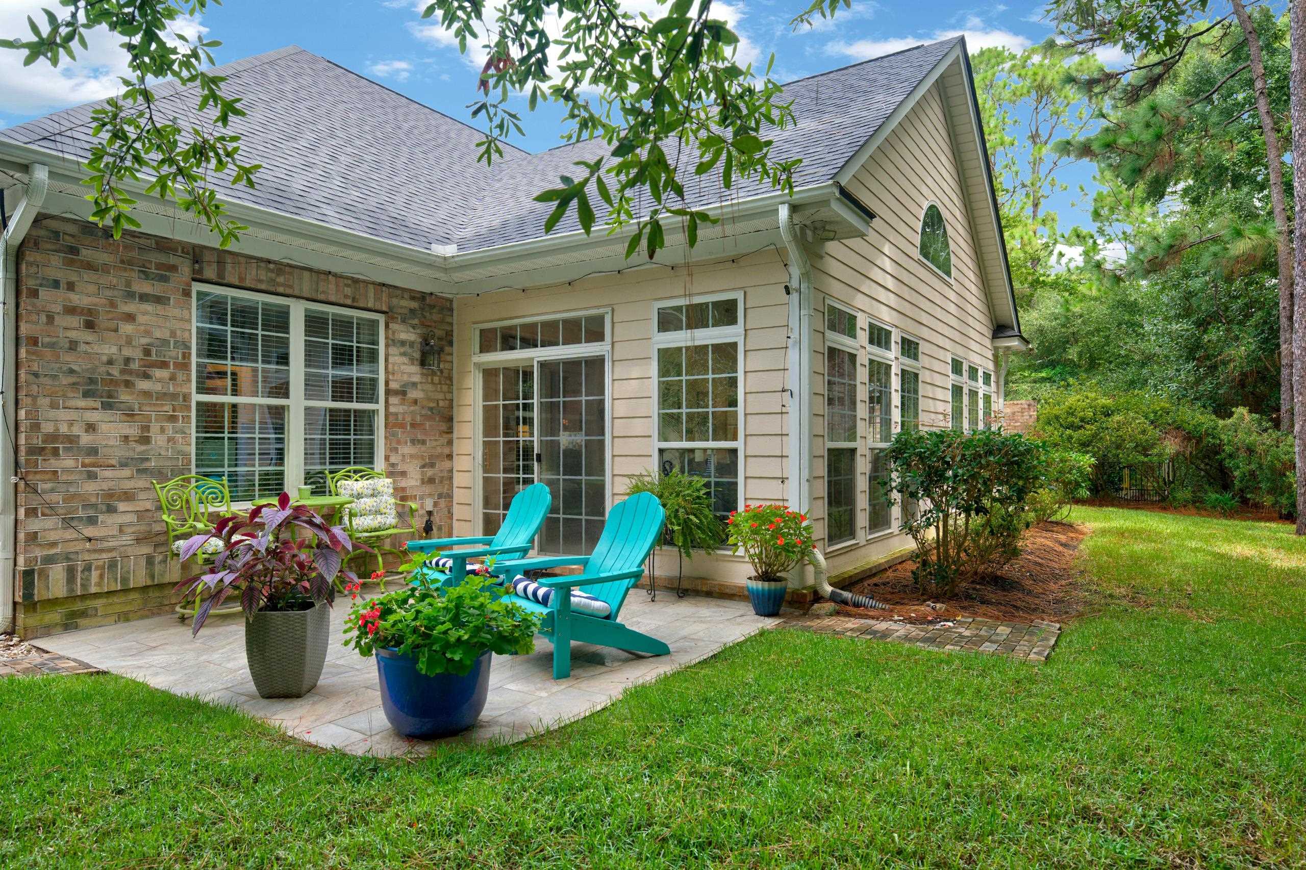 162 Prestwick Dr.