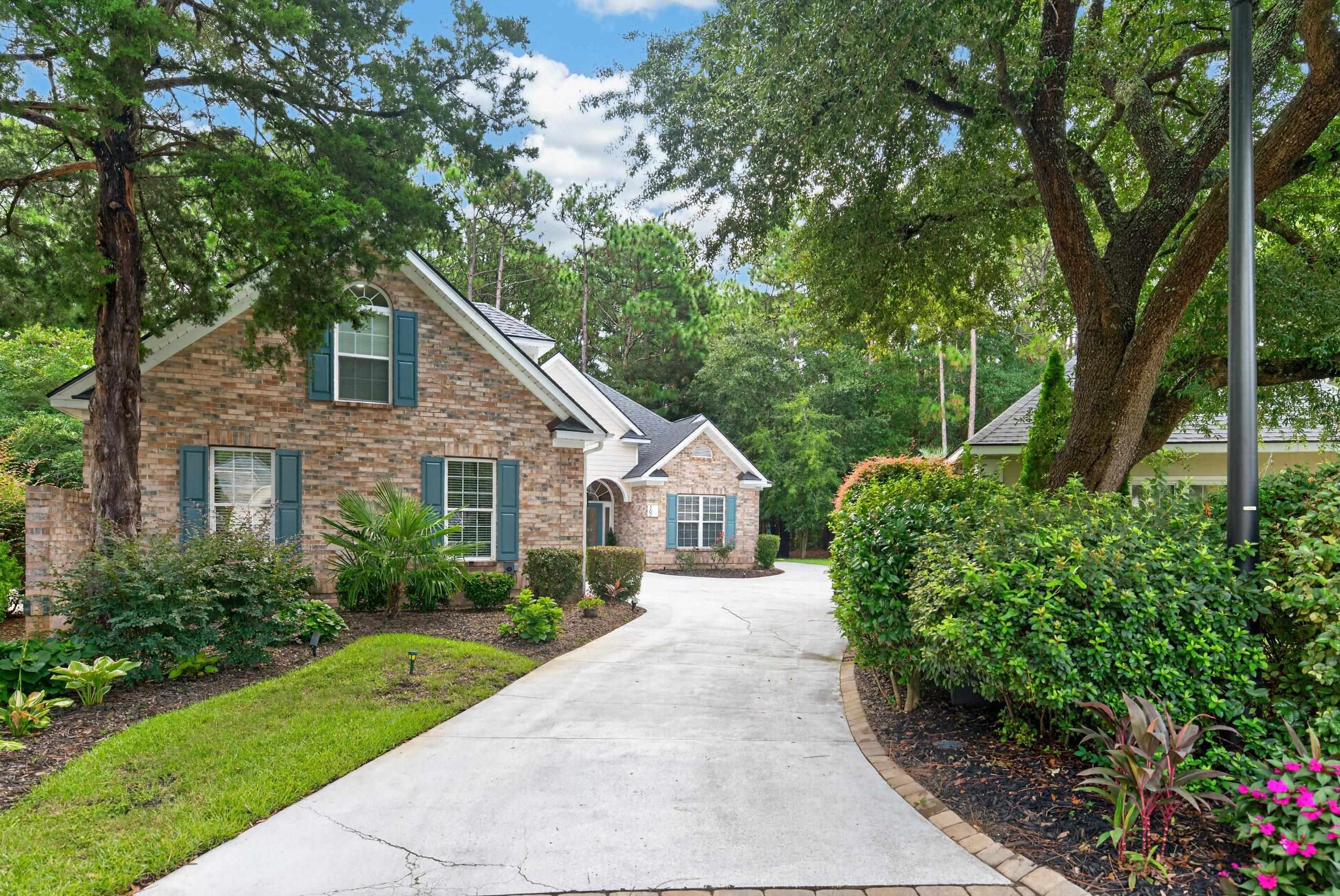 162 Prestwick Dr.