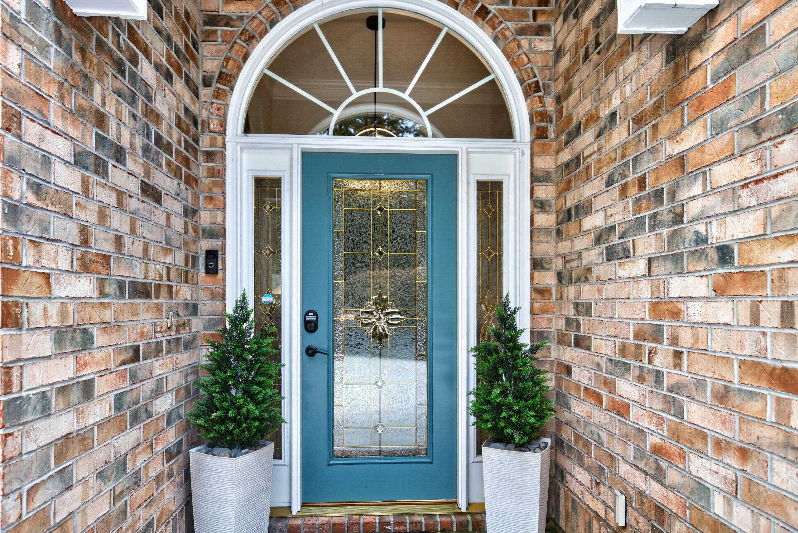 162 Prestwick Dr.