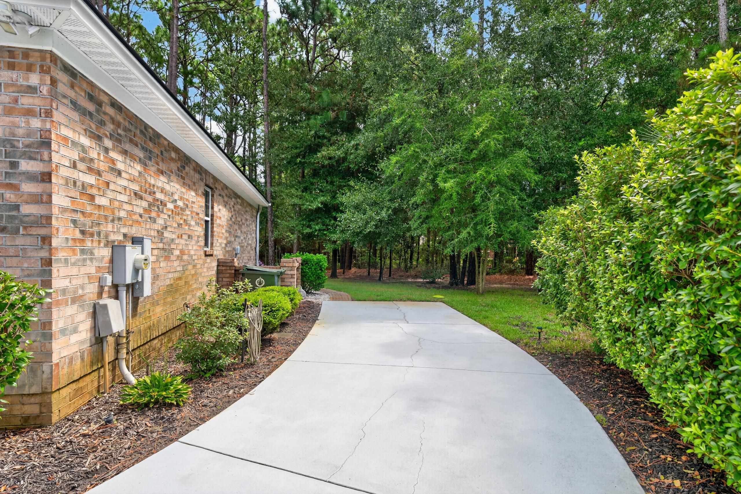 162 Prestwick Dr.