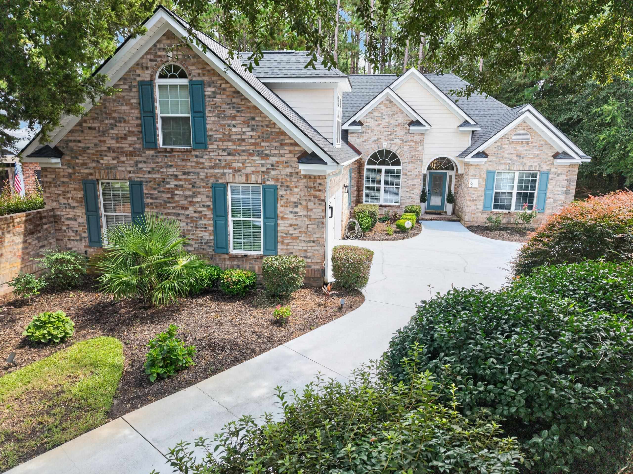 162 Prestwick Dr.