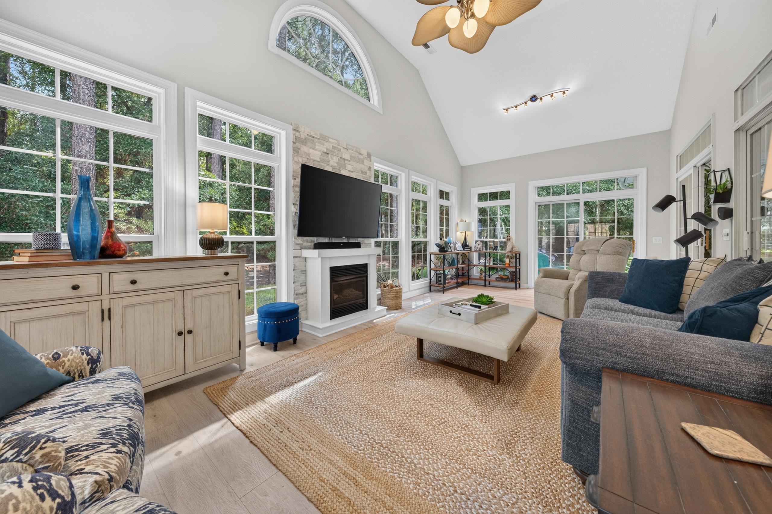 162 Prestwick Dr.