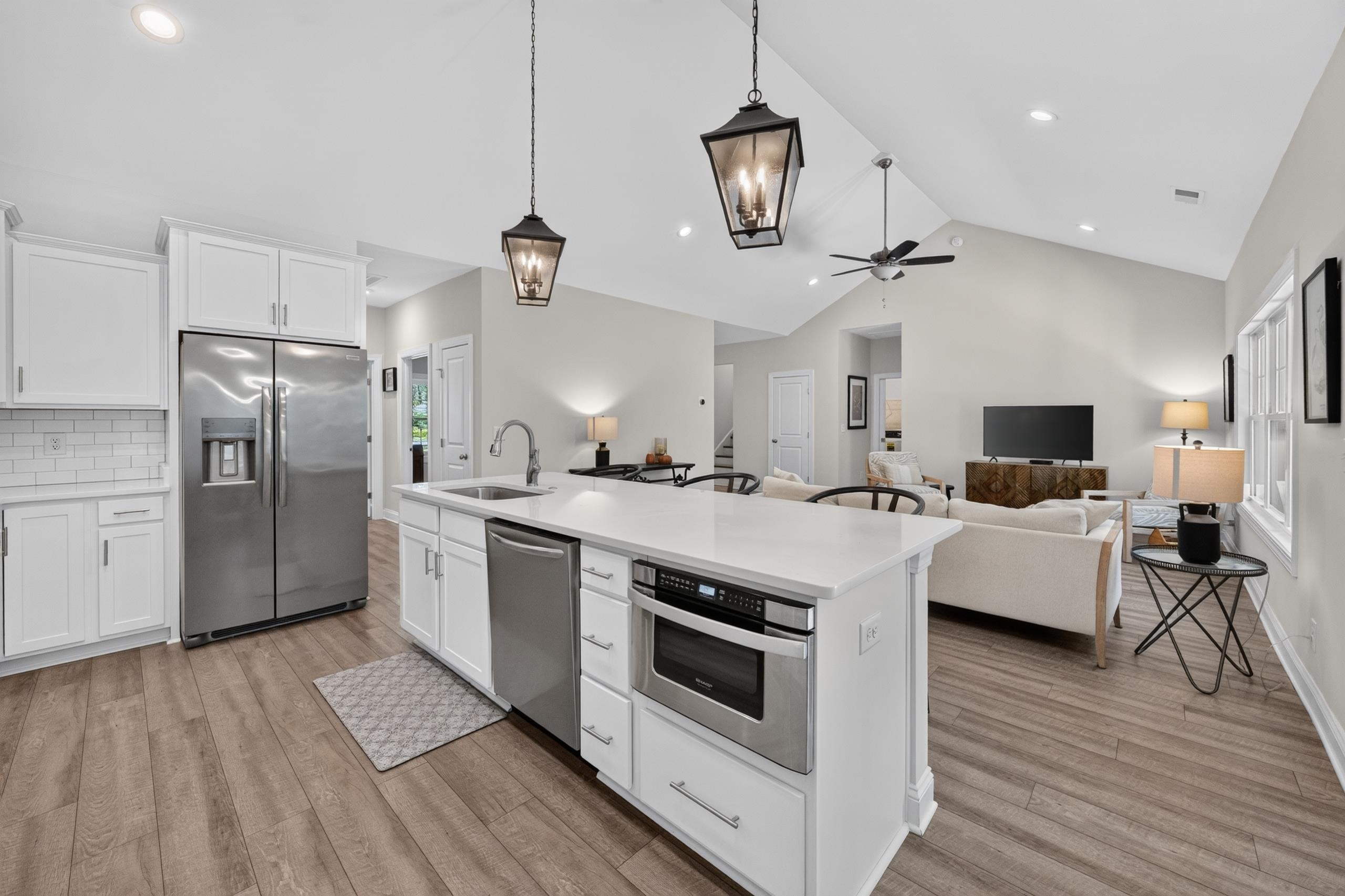 633 Aspen Loop