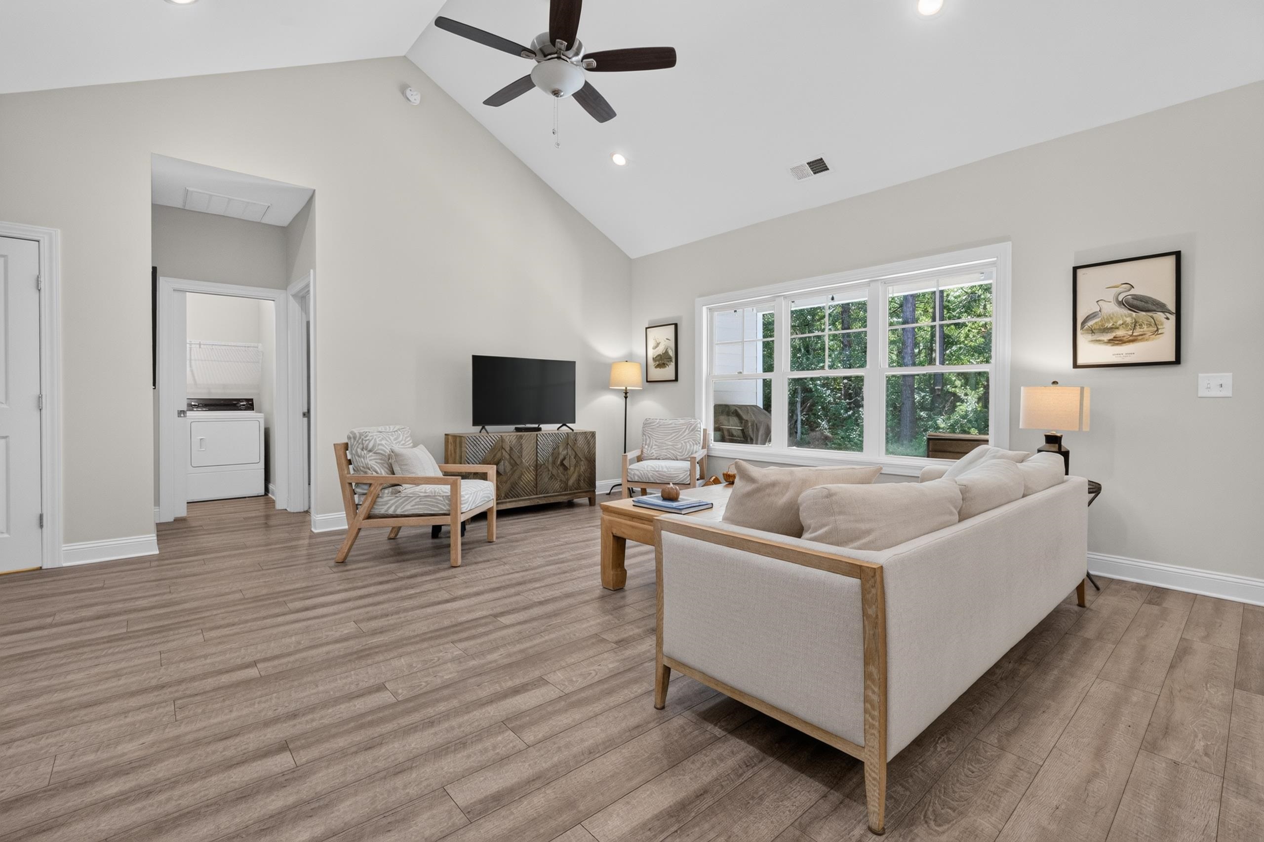 633 Aspen Loop