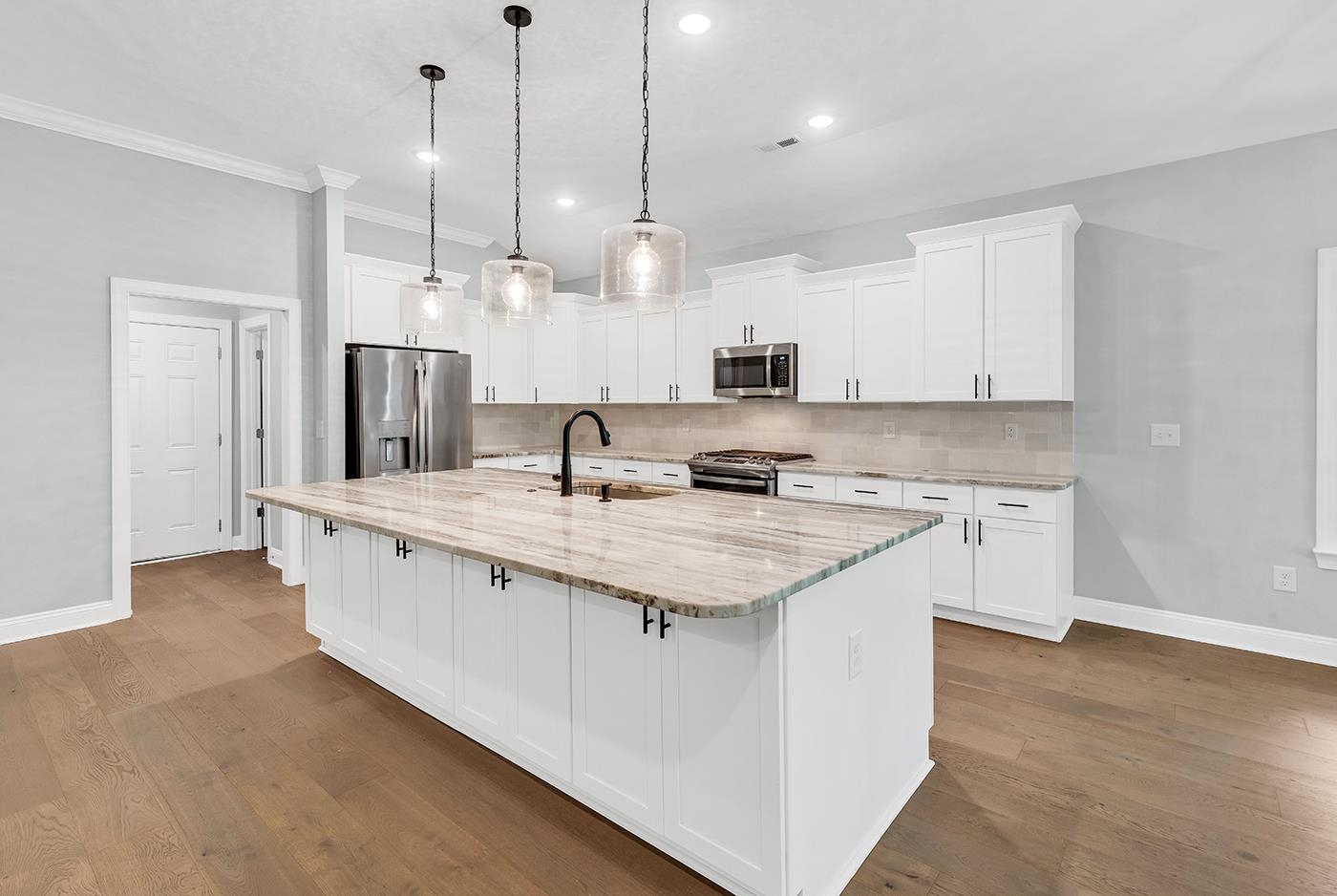 757 McDuffie Dr.