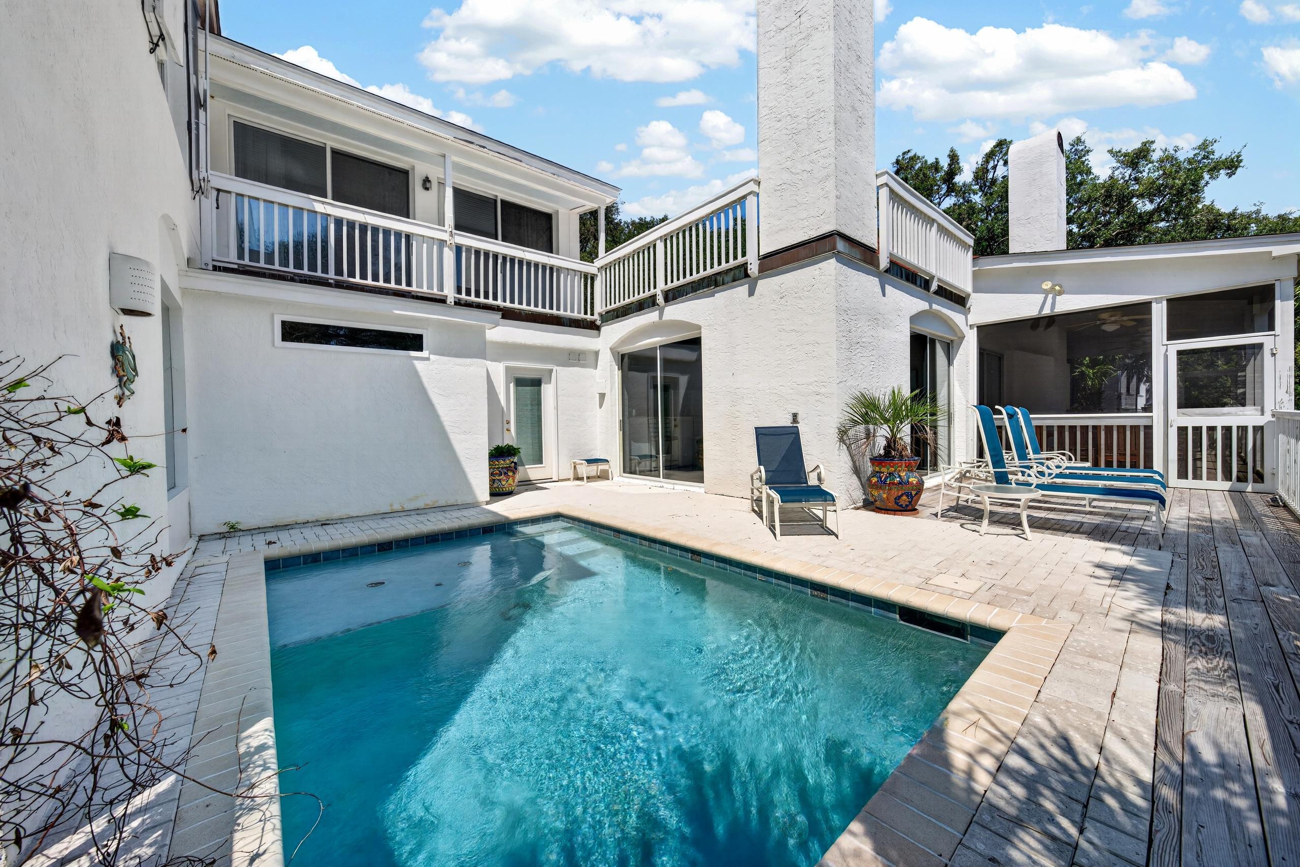 377 Dune Oaks Dr.