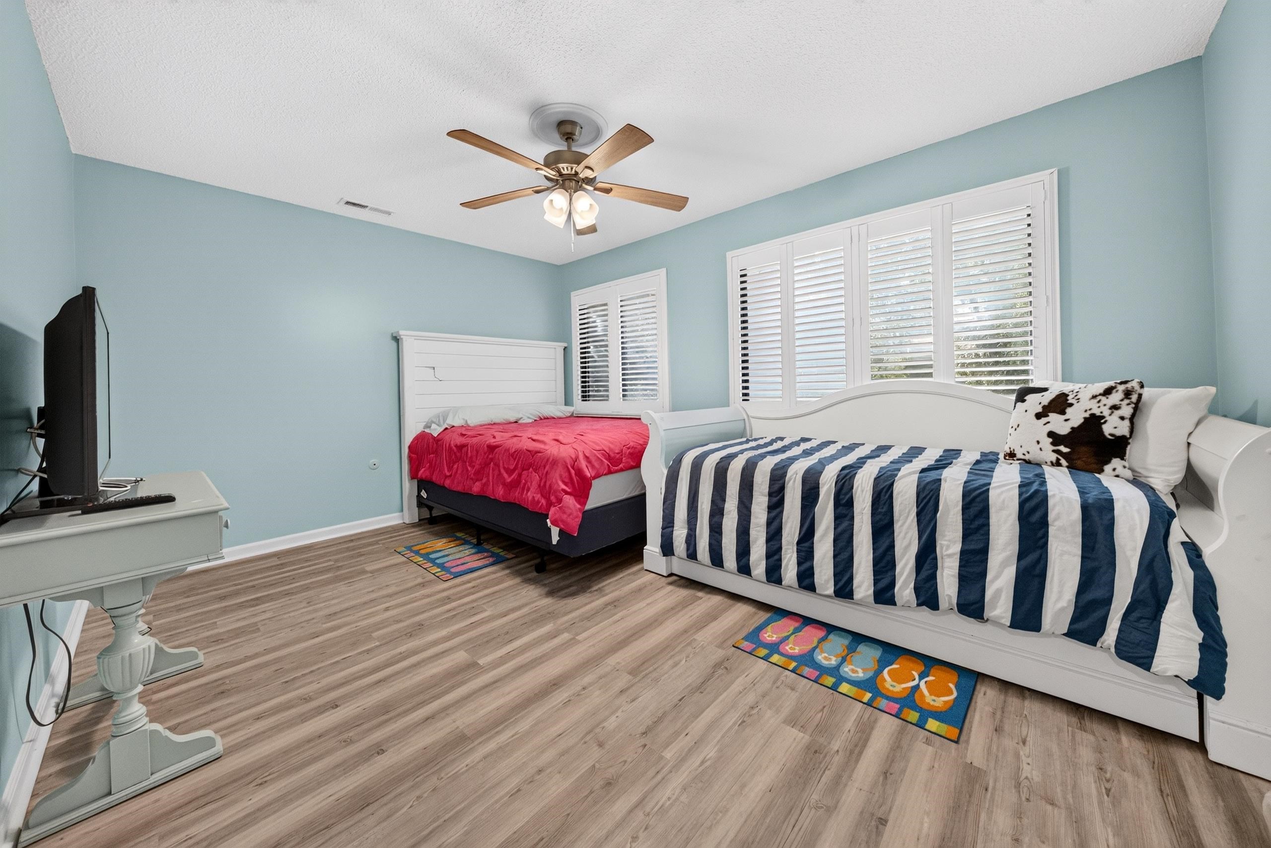 64 Bamboo Loop Unit: 161