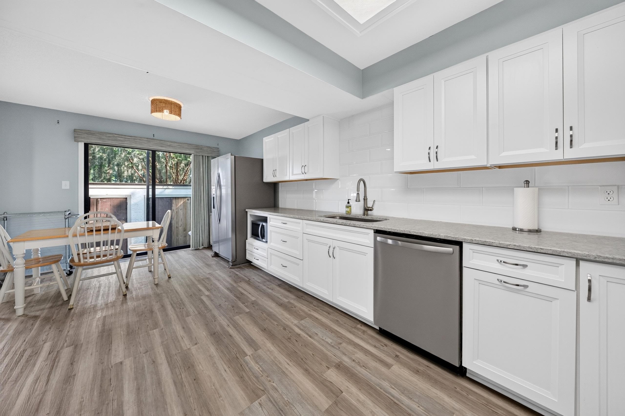 64 Bamboo Loop Unit: 161