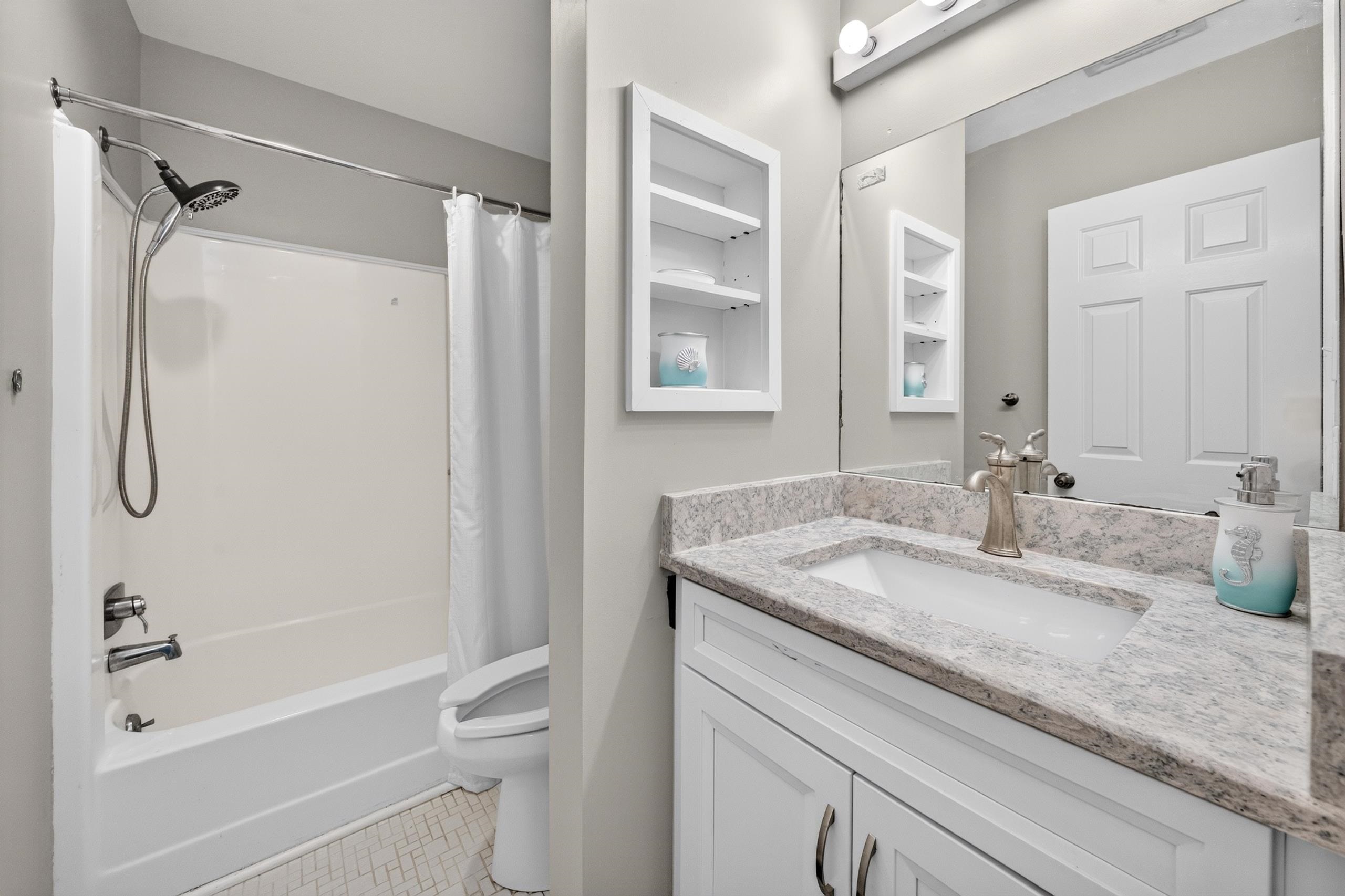 64 Bamboo Loop Unit: 161