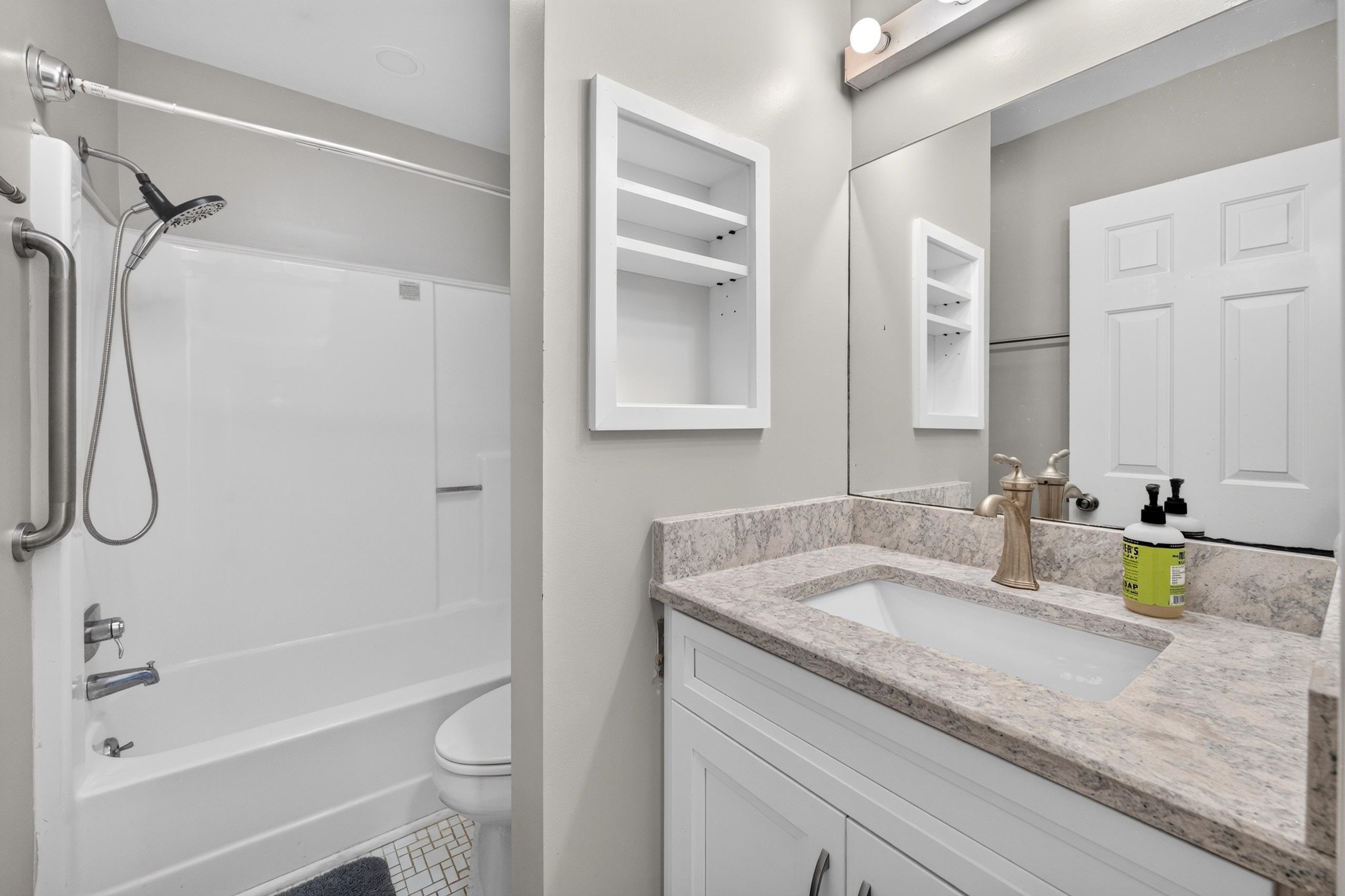 64 Bamboo Loop Unit: 161