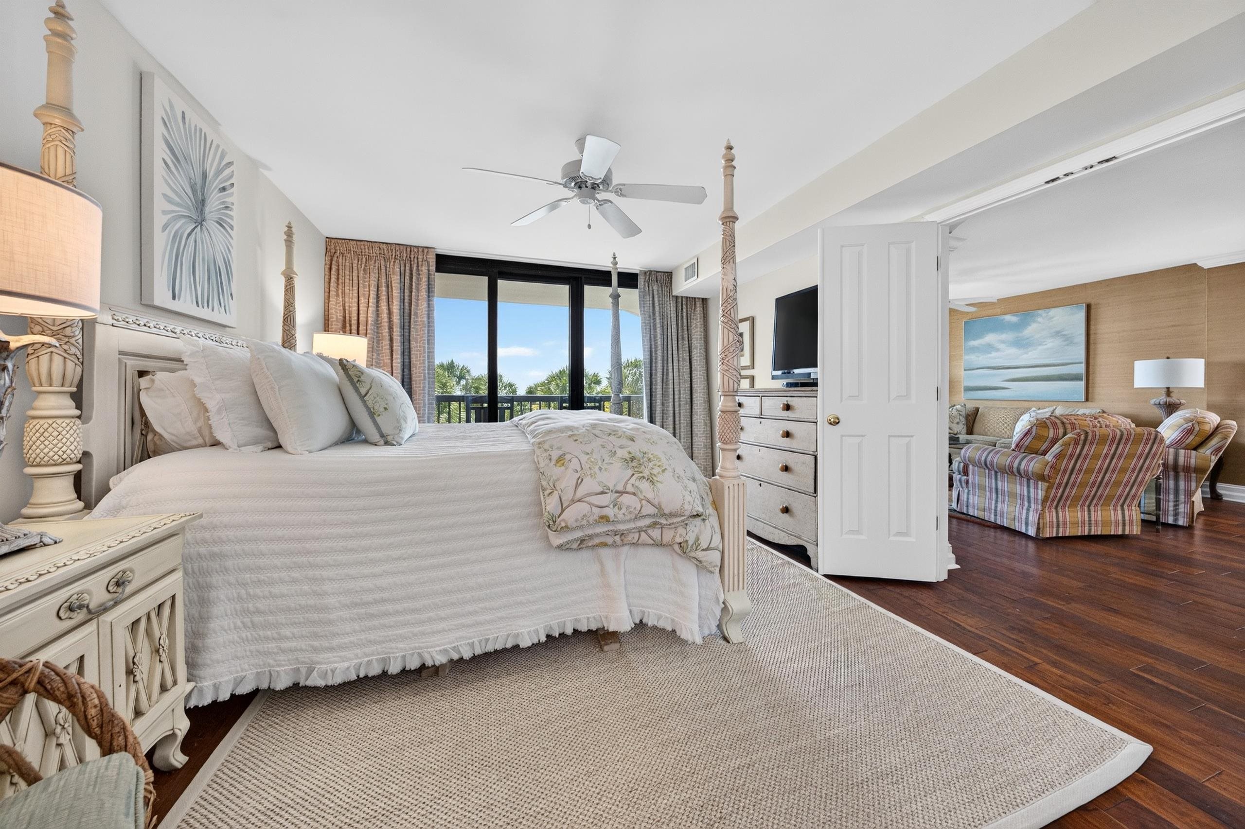 669 Retreat Beach Circle Unit: C2G