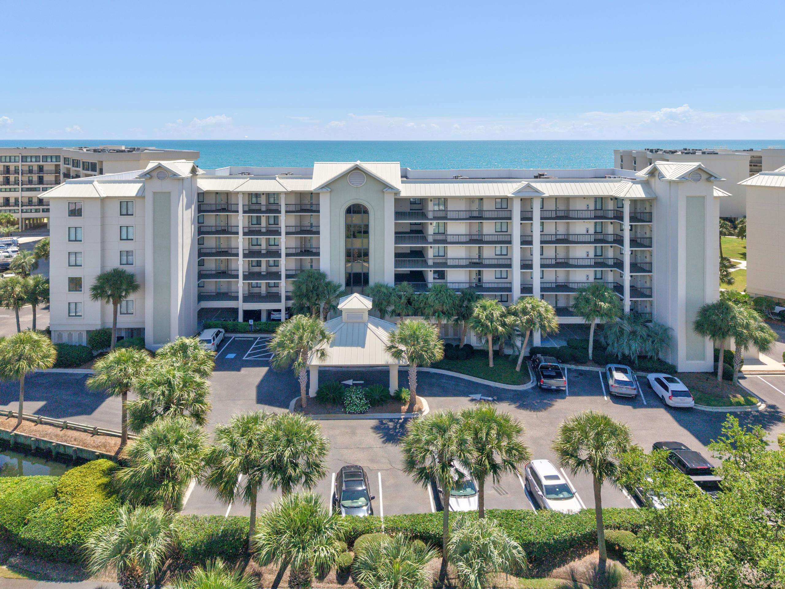 669 Retreat Beach Circle Unit: C2G