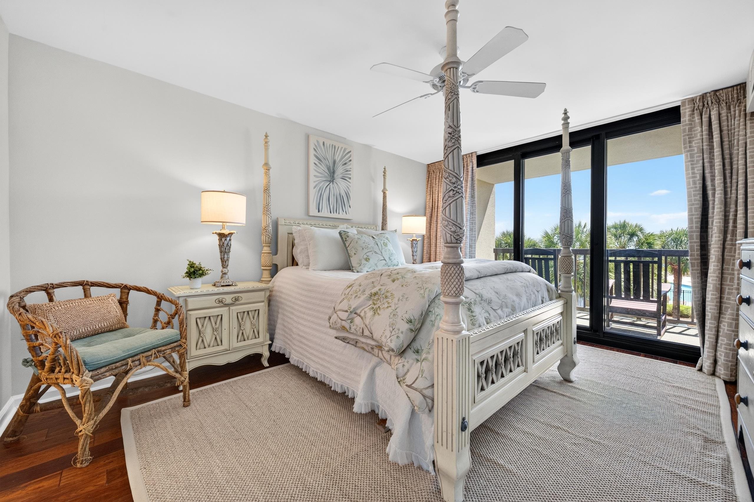 669 Retreat Beach Circle Unit: C2G
