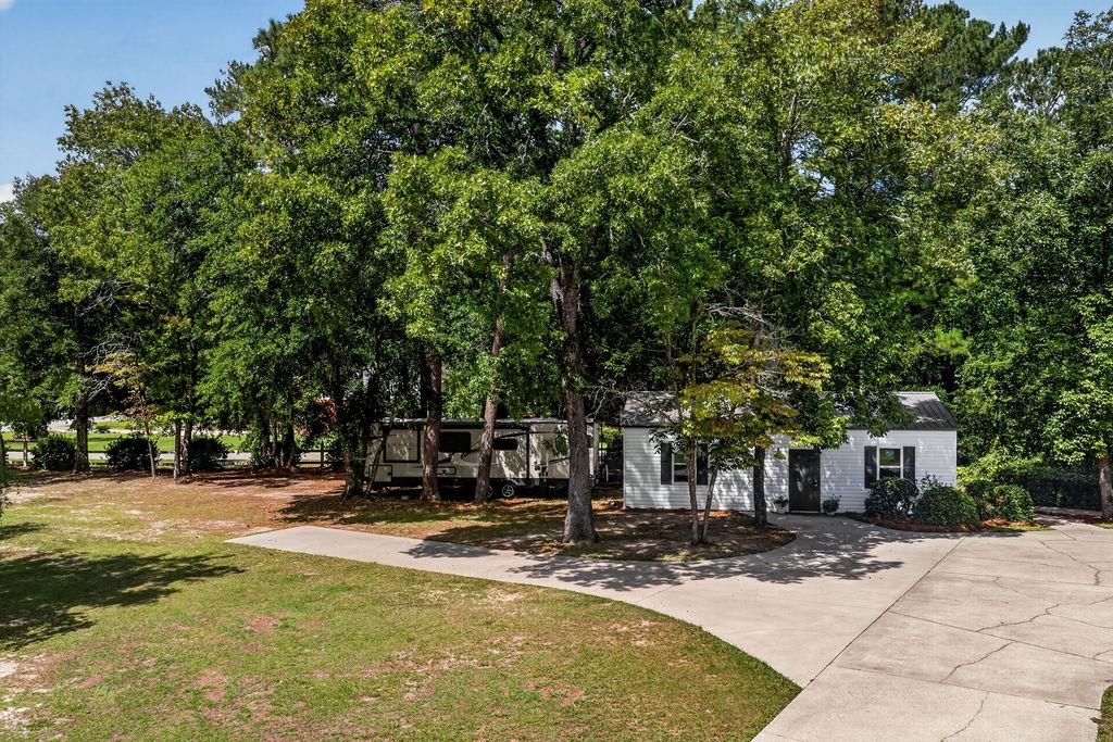 387 Robin Dr.
