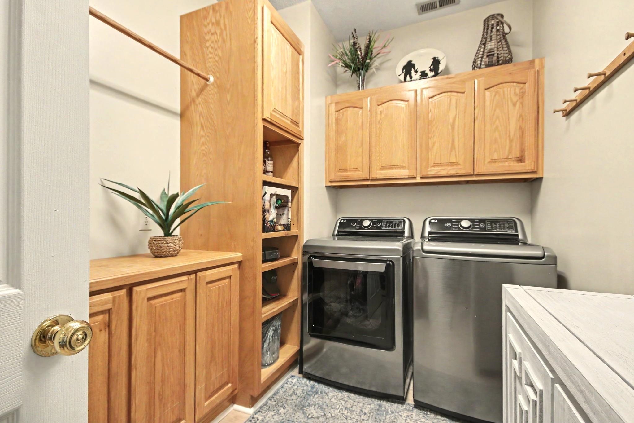 387 Robin Dr.