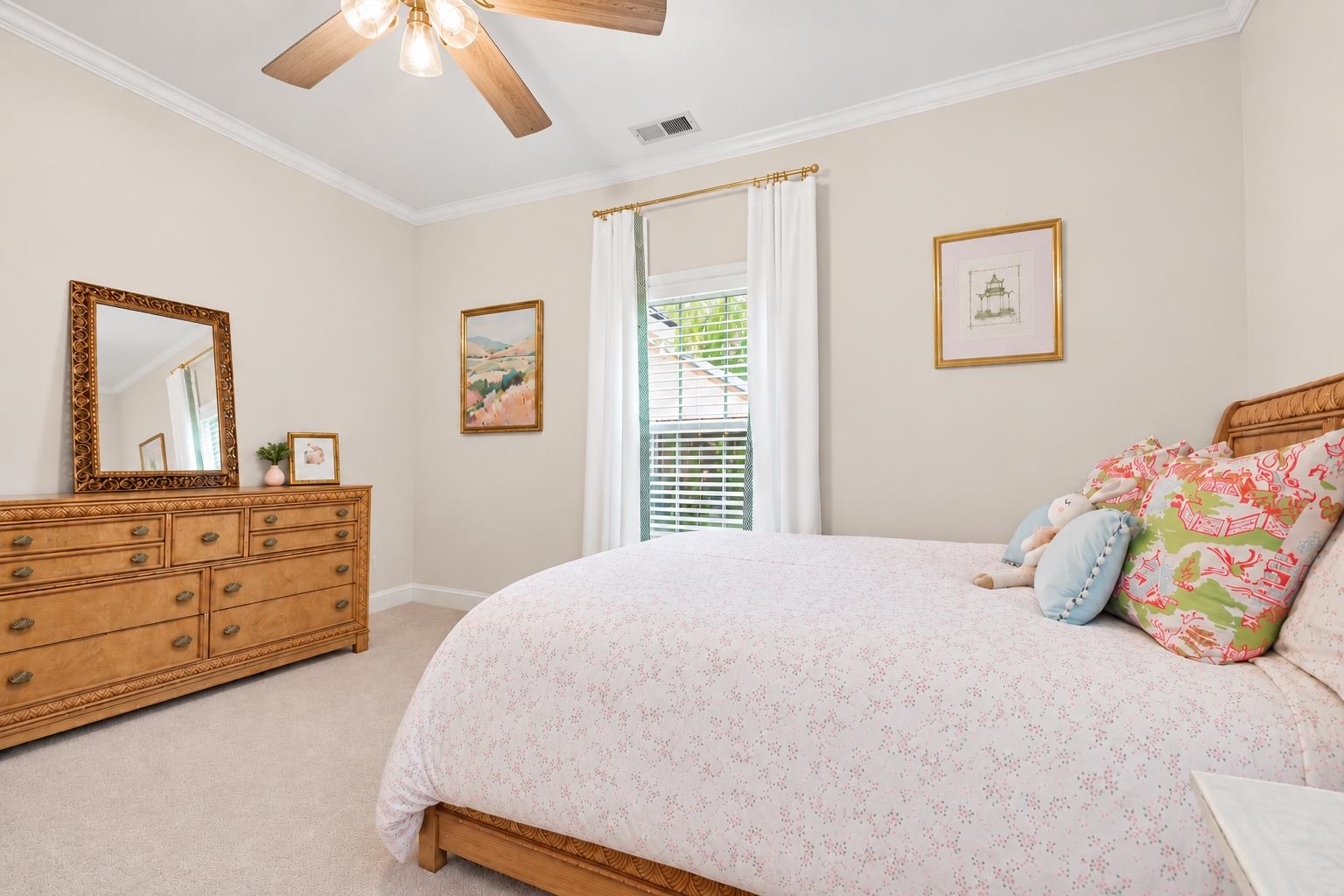 387 Robin Dr.
