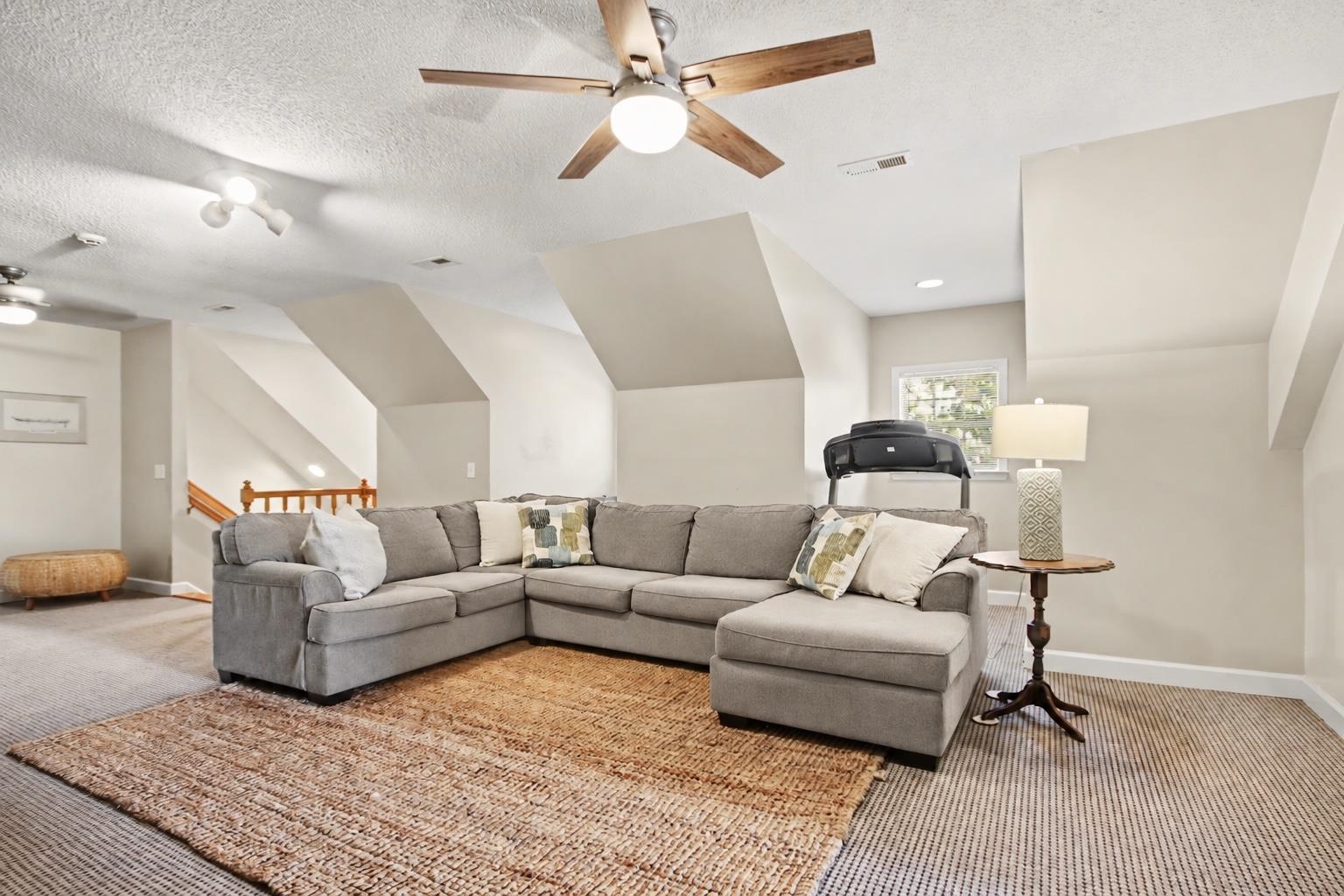 387 Robin Dr.