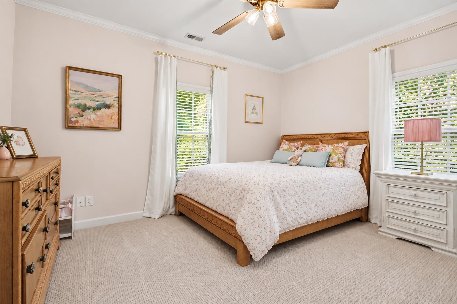 387 Robin Dr.