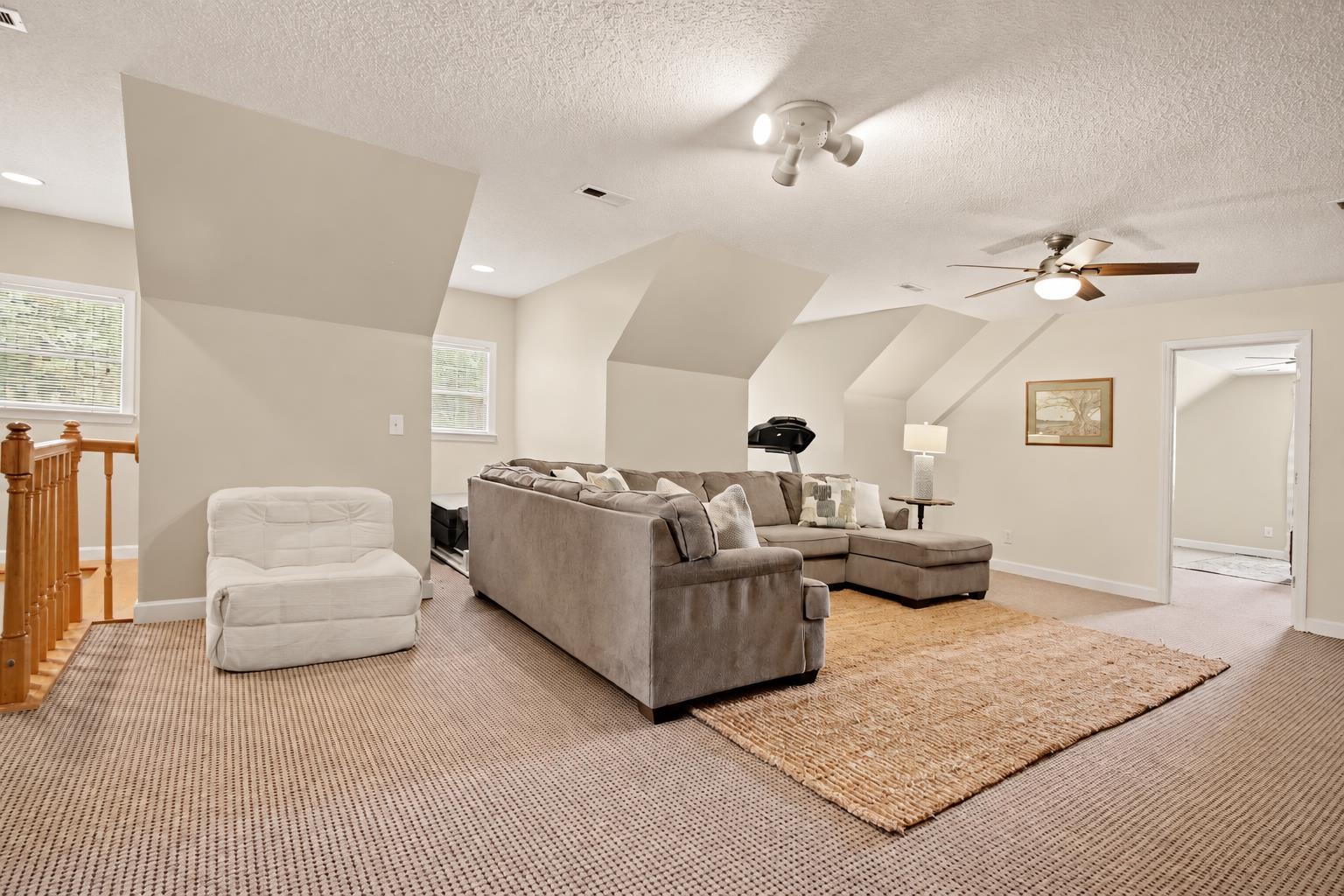 387 Robin Dr.