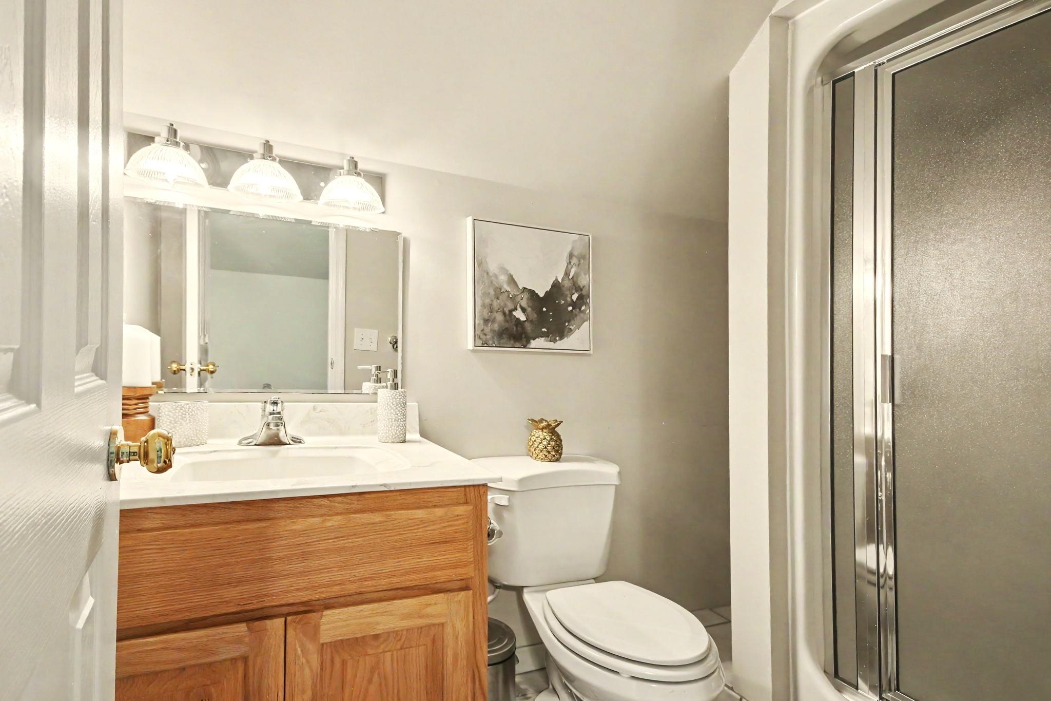 387 Robin Dr.