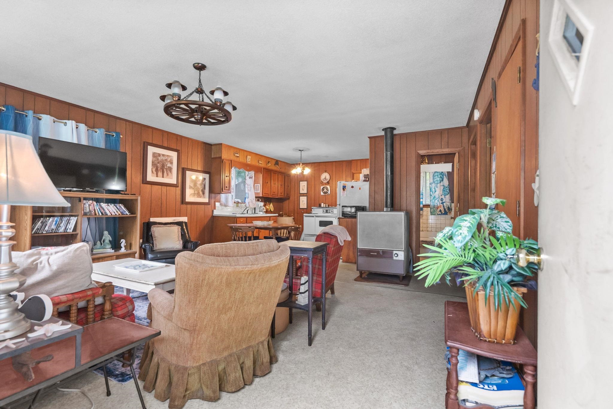 333 Sparrow Dr.