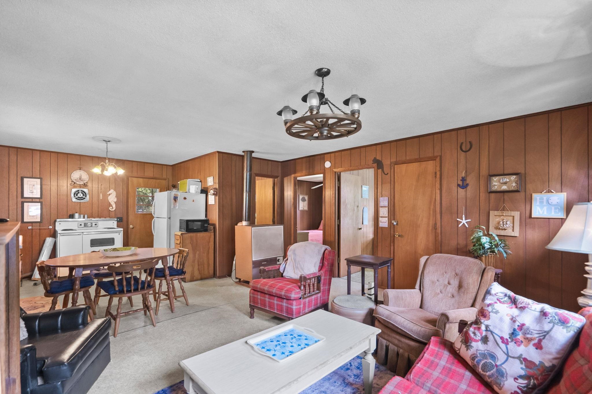333 Sparrow Dr.