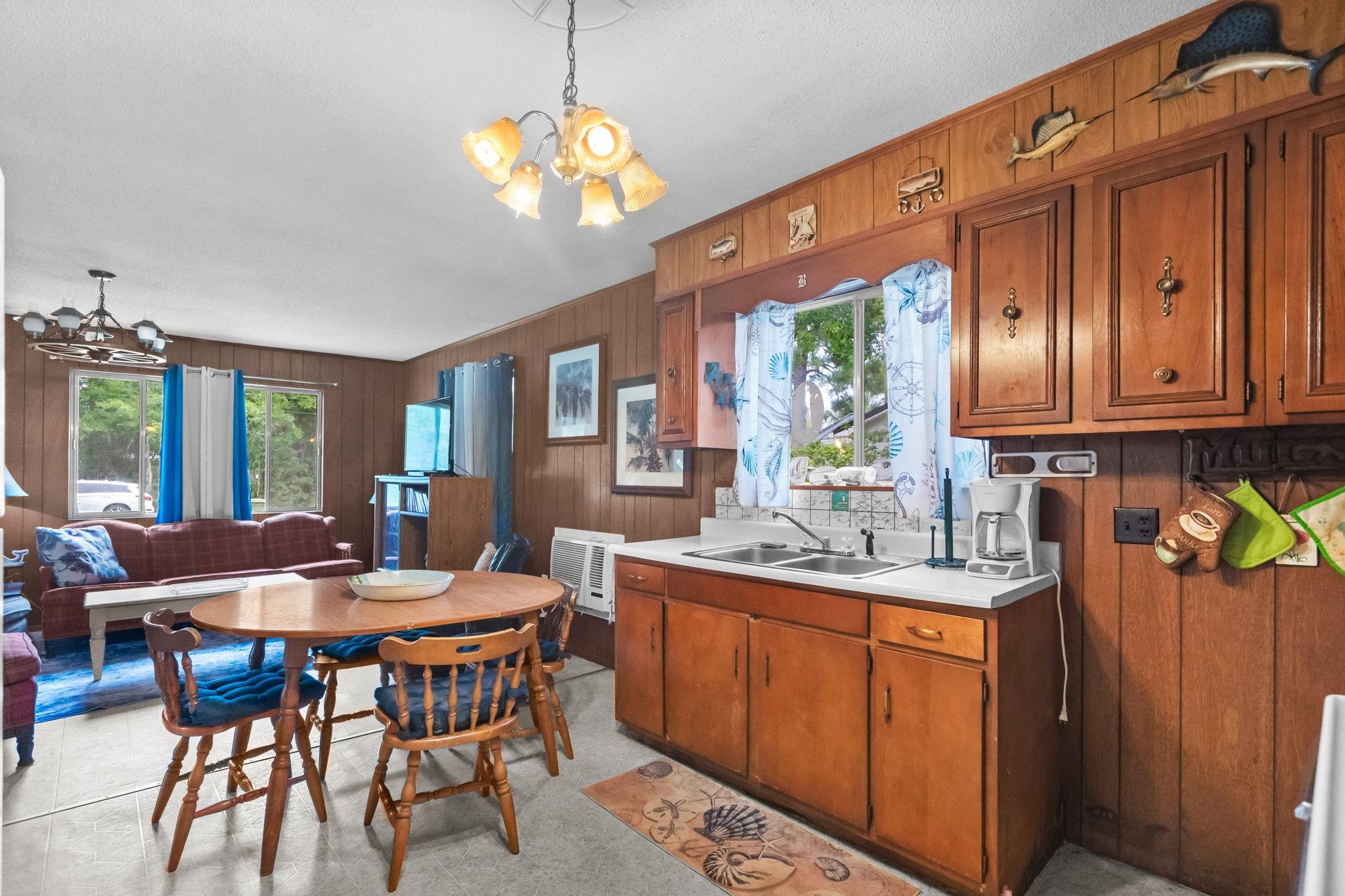 333 Sparrow Dr.