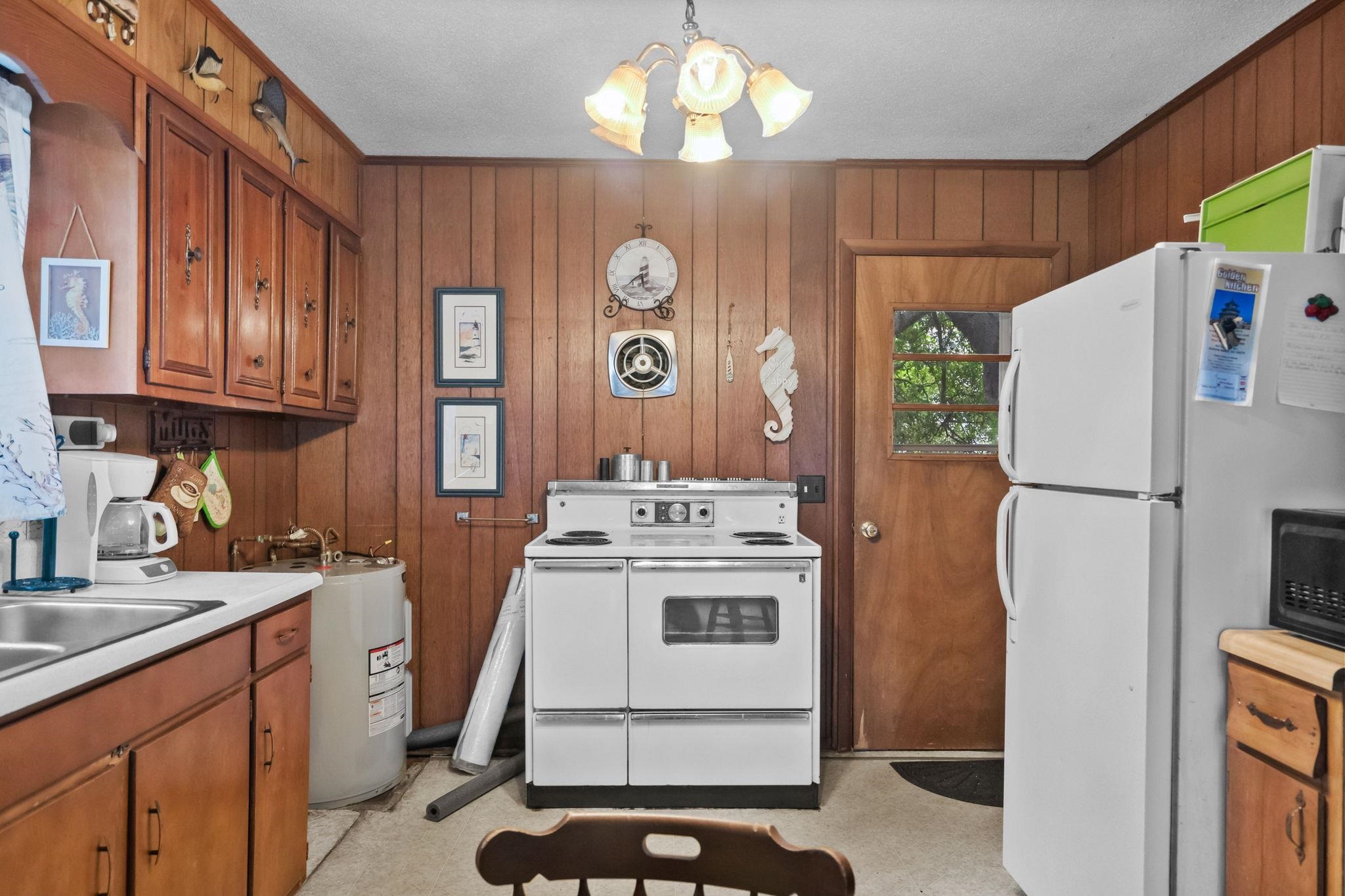 333 Sparrow Dr.