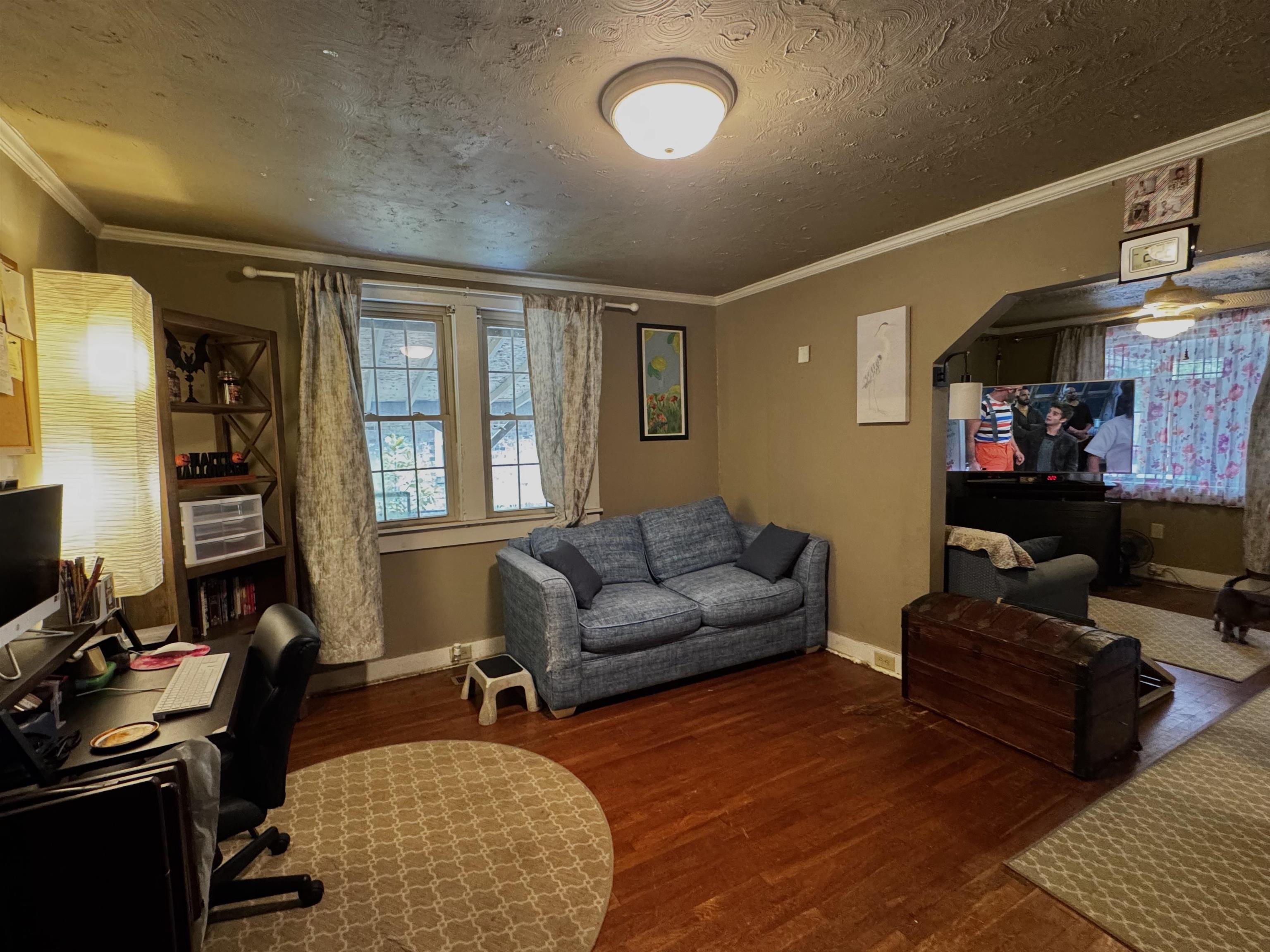 710 N Merriman Rd.