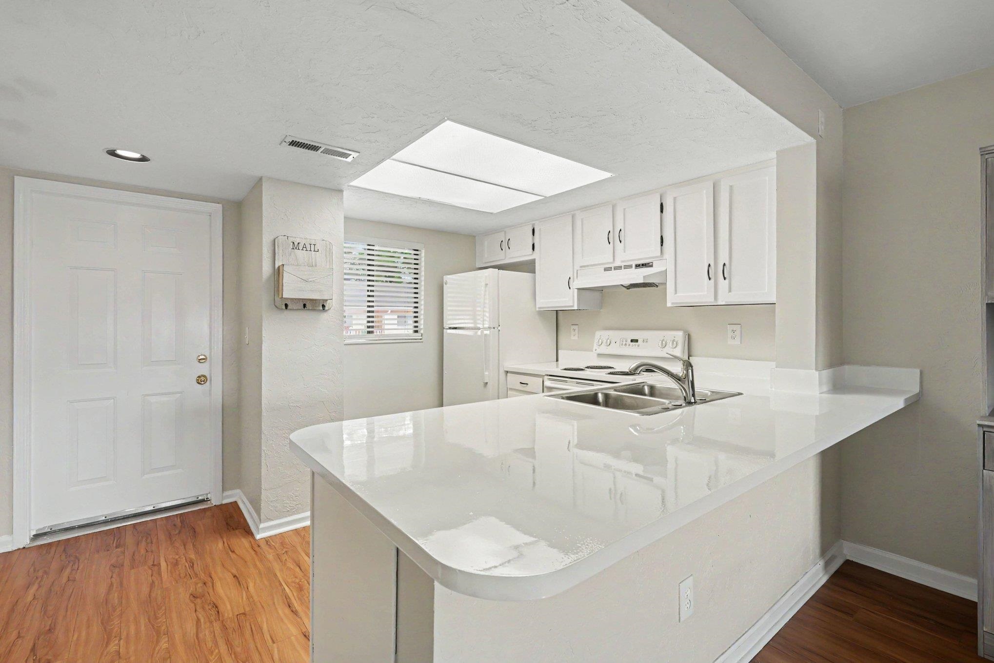 1101 2nd Ave. N Unit: 1108
