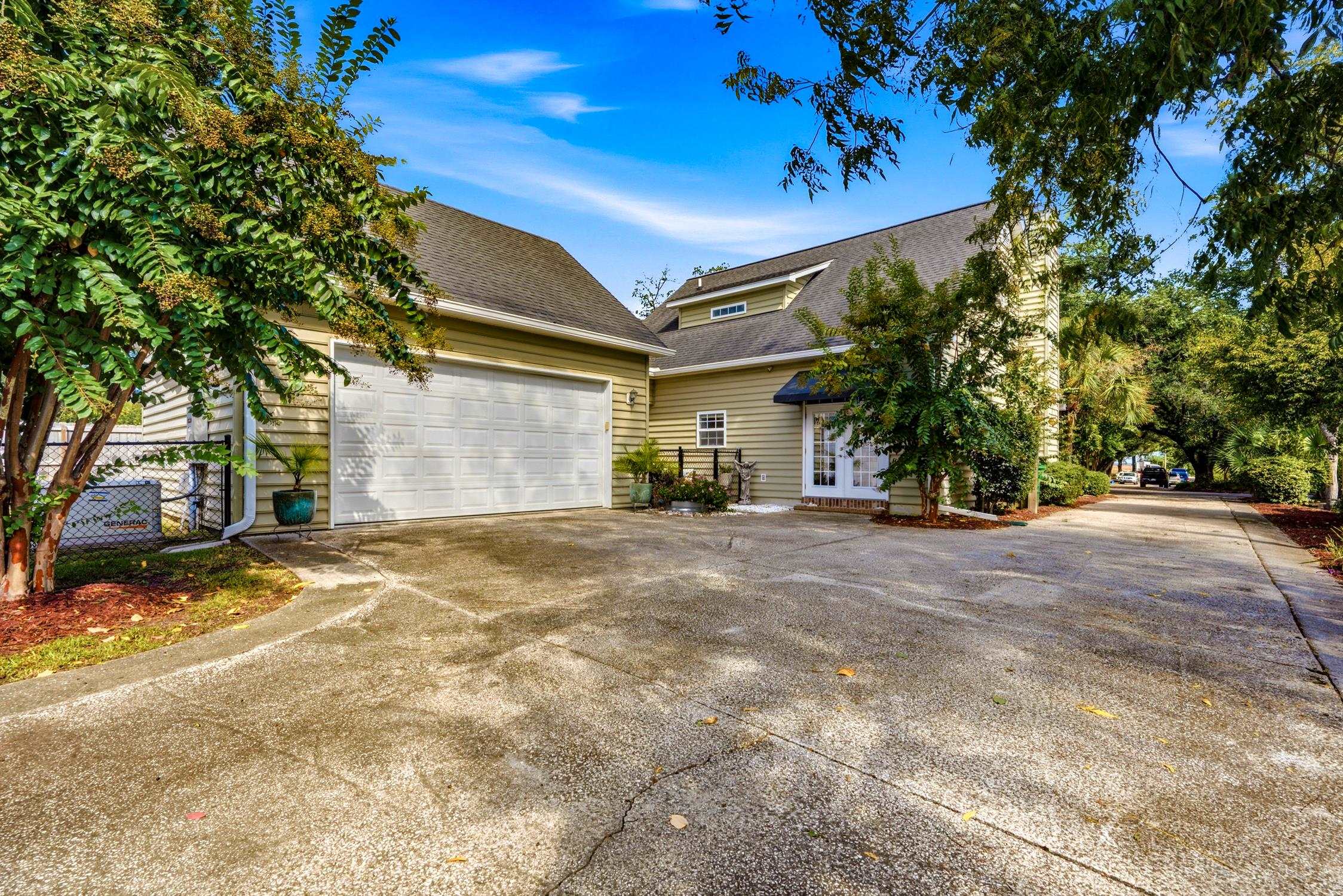 919 Palmetto St.