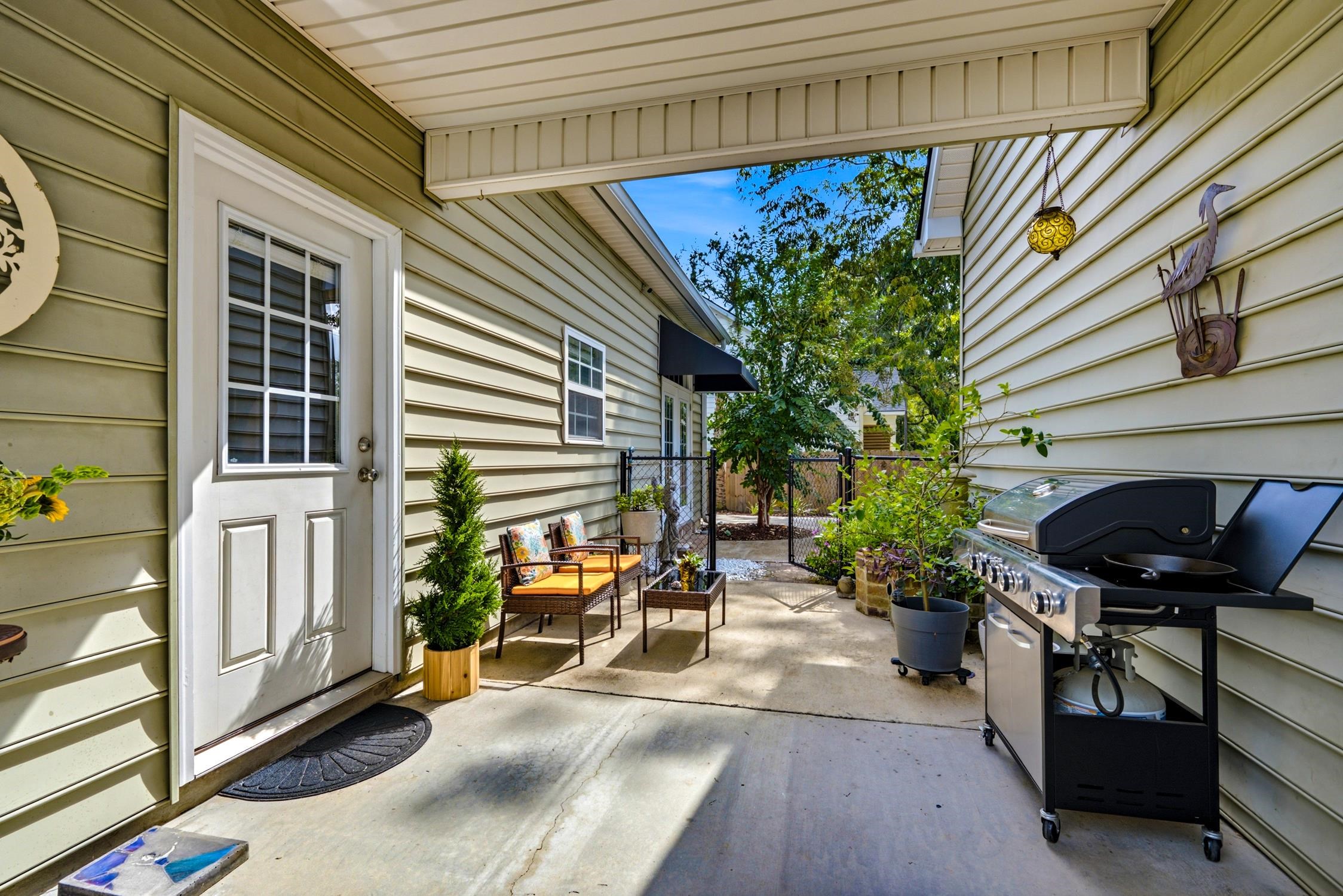 919 Palmetto St.