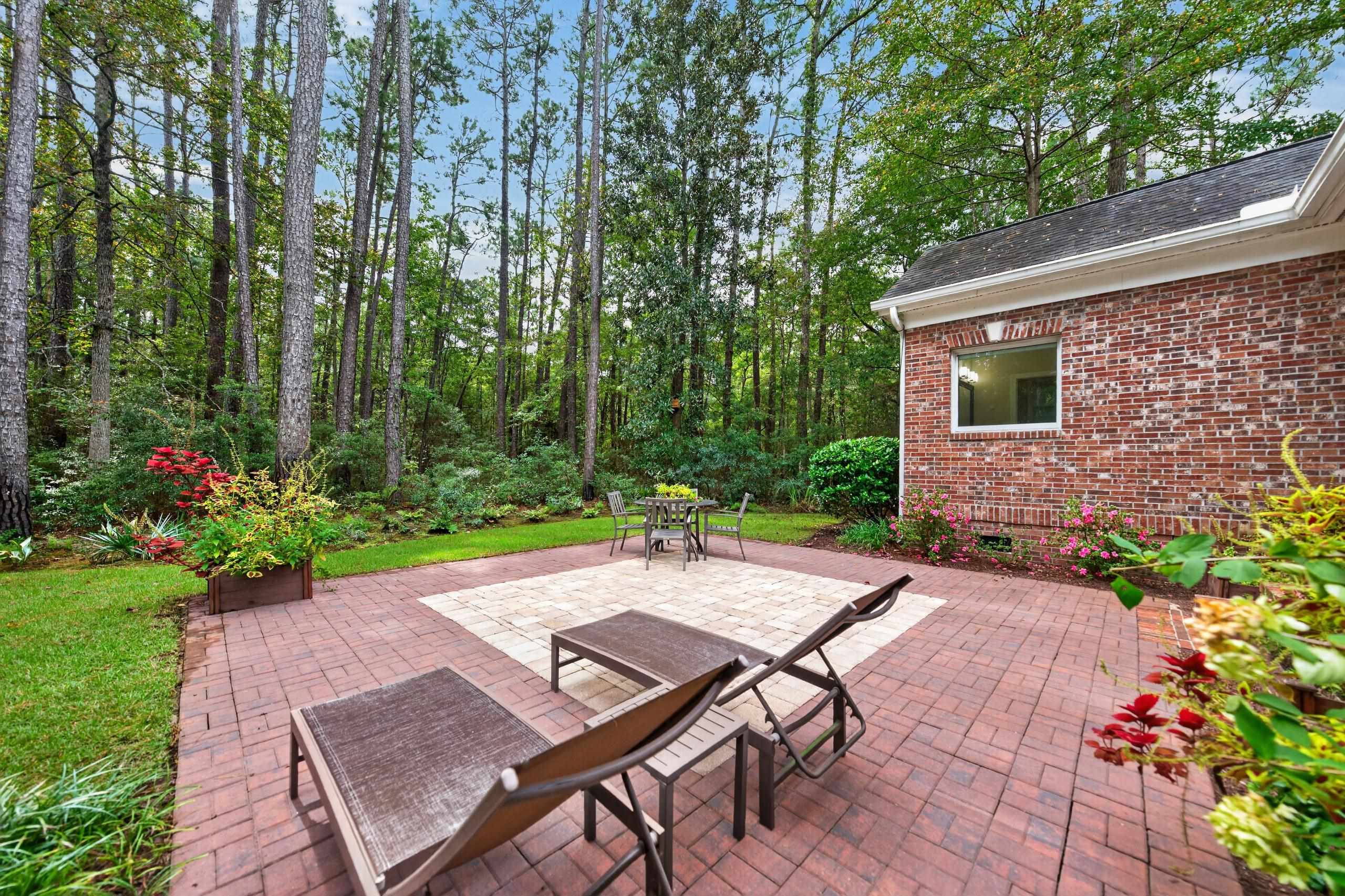 280 Georgetown Dr.