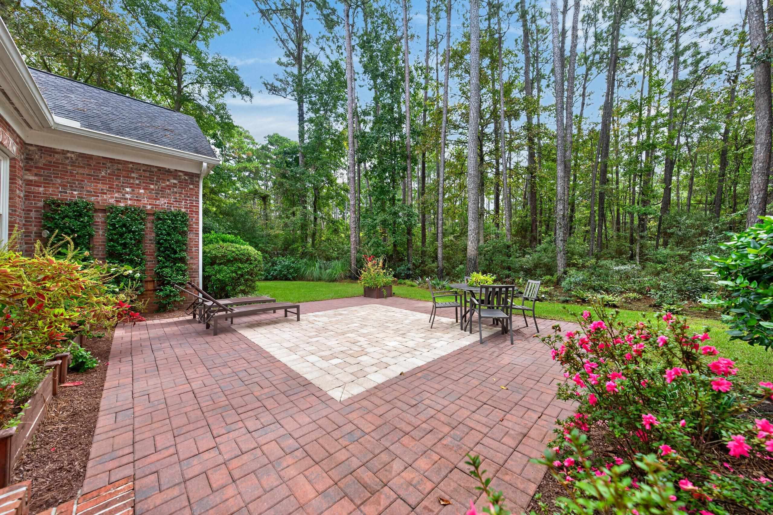 280 Georgetown Dr.