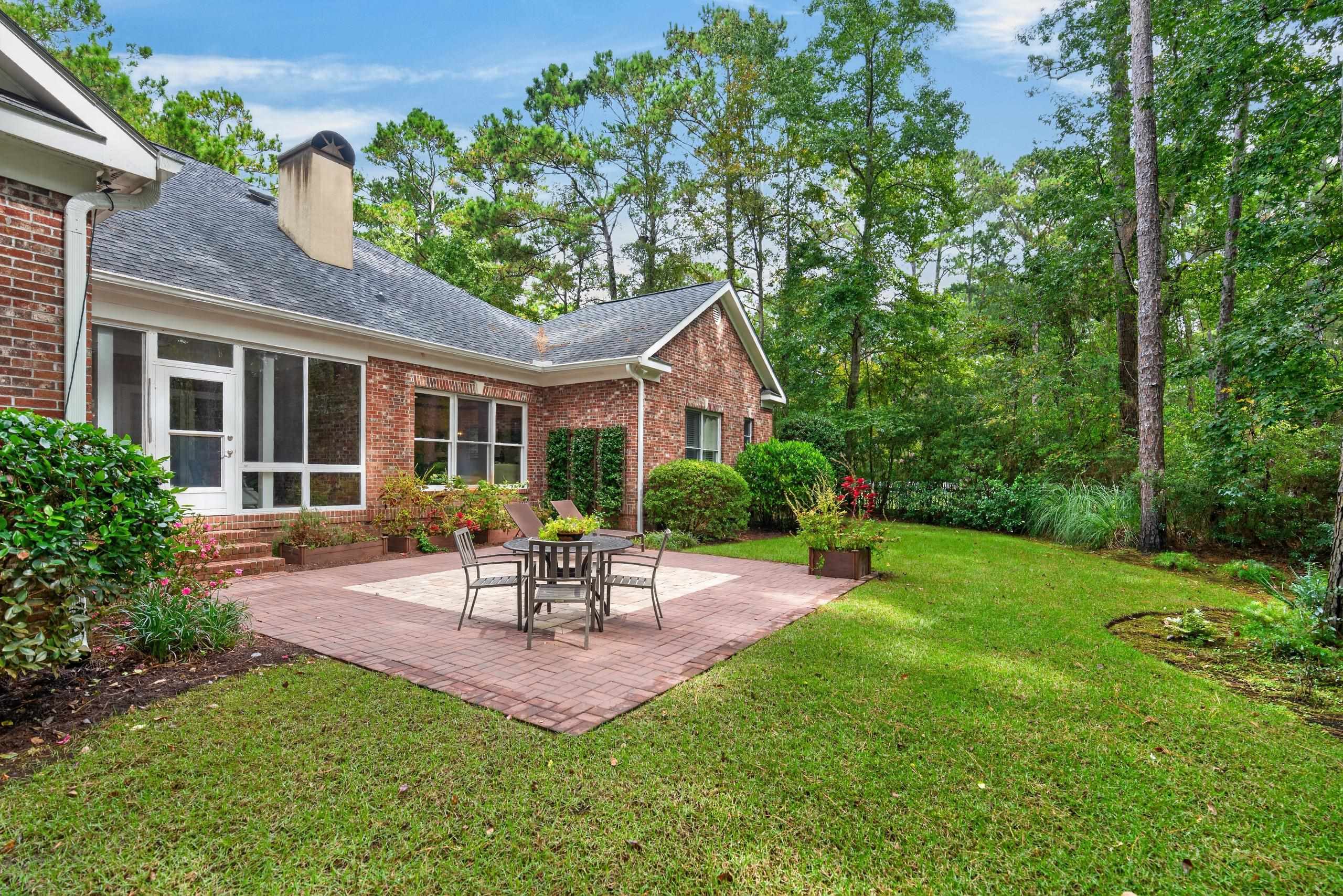 280 Georgetown Dr.