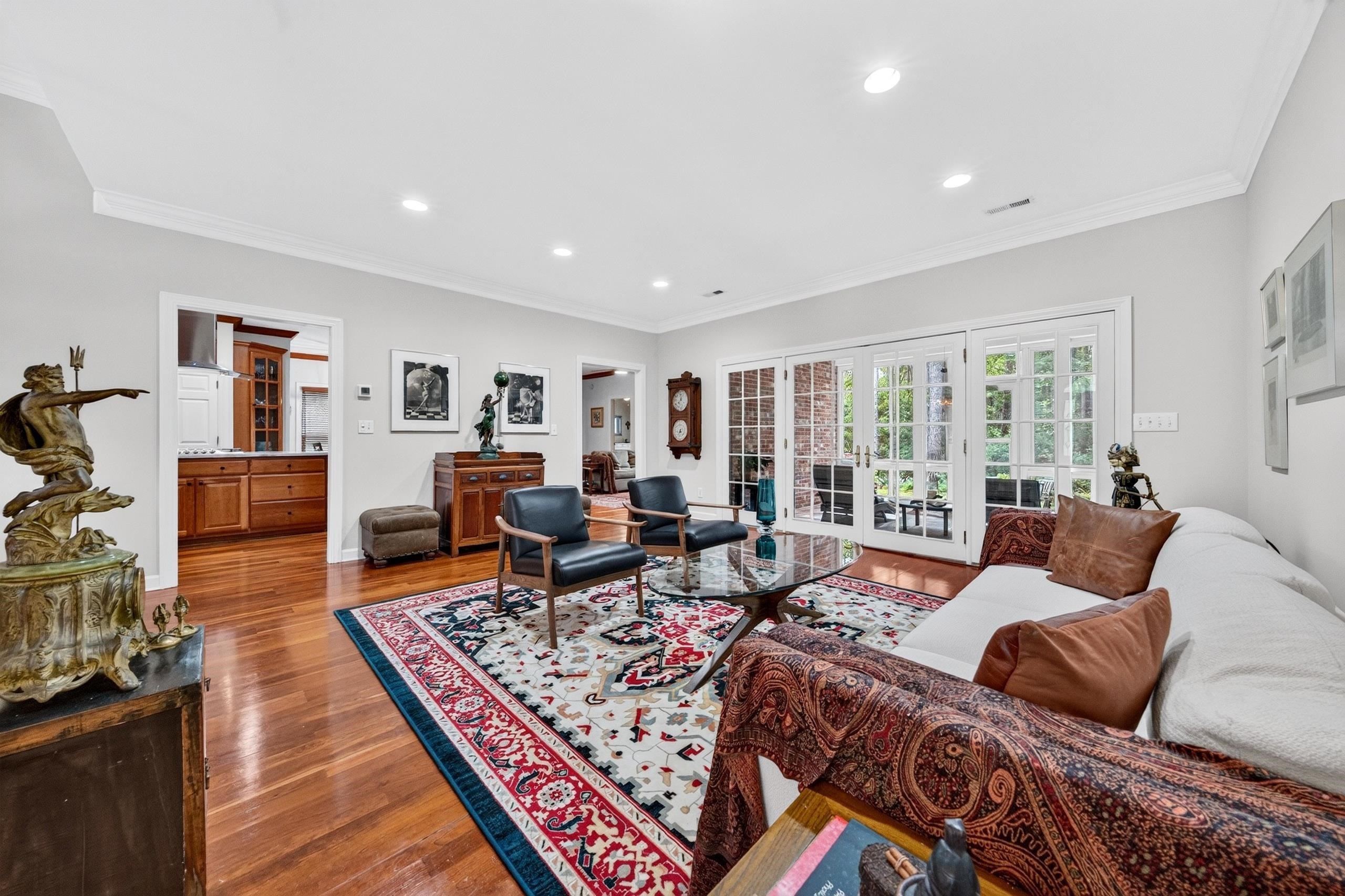 280 Georgetown Dr.
