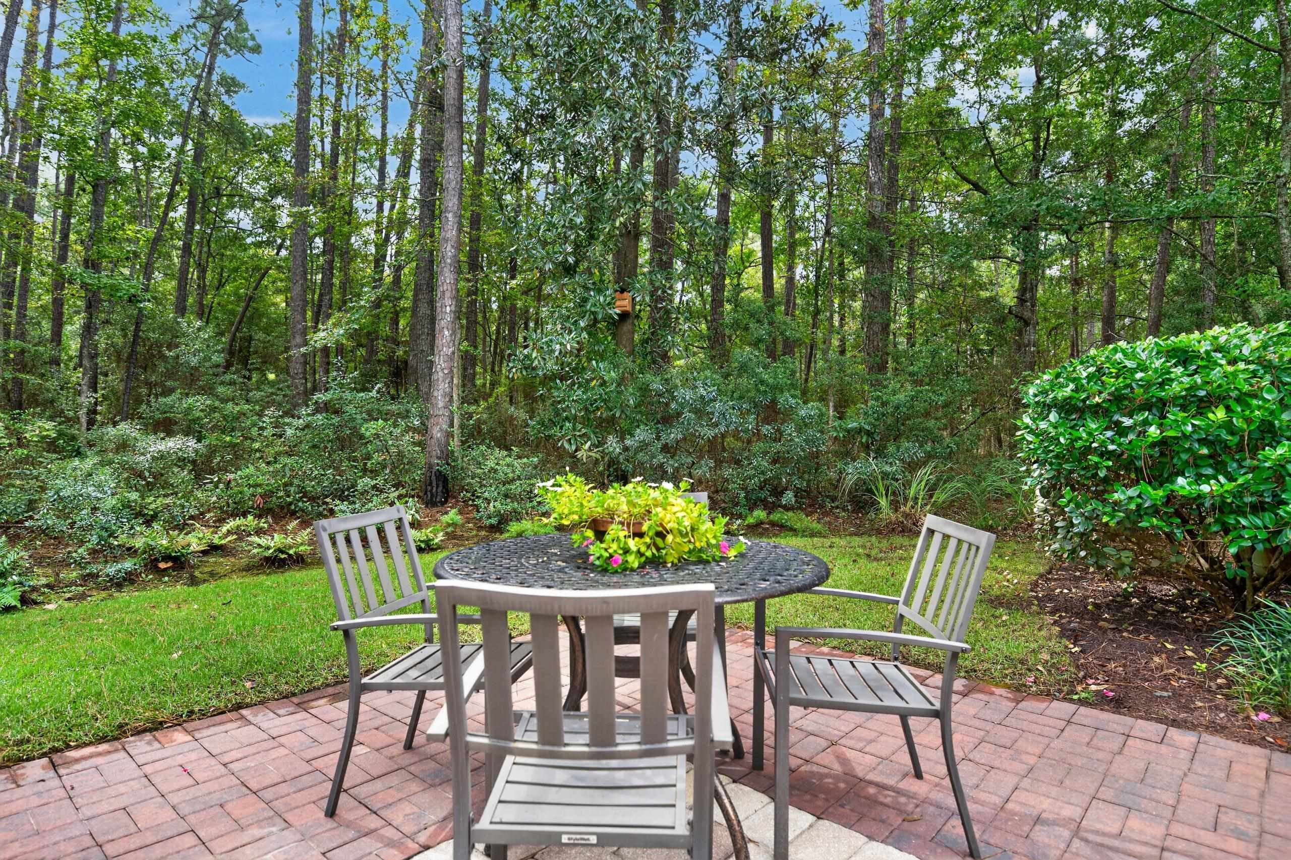 280 Georgetown Dr.