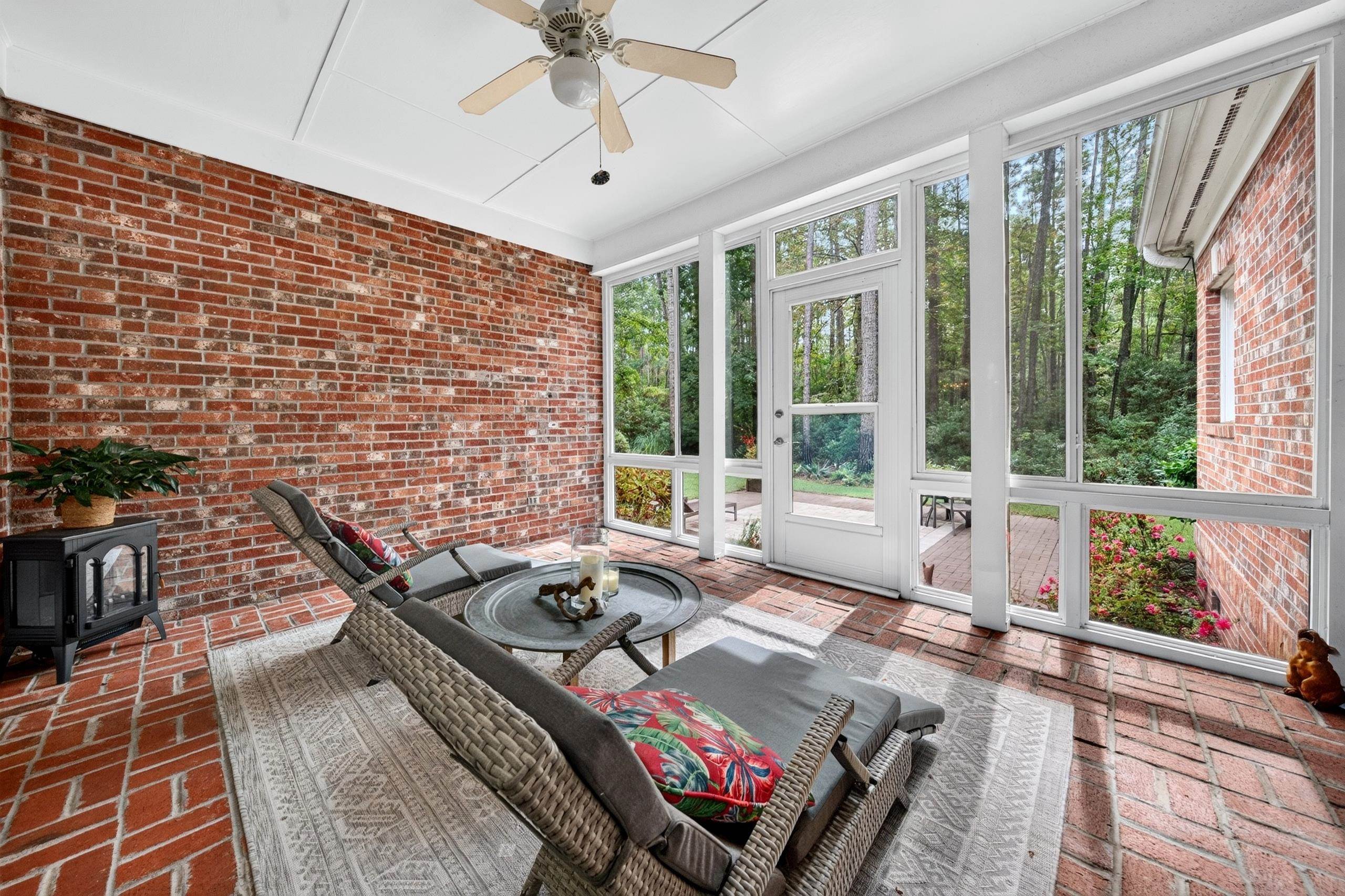 280 Georgetown Dr.