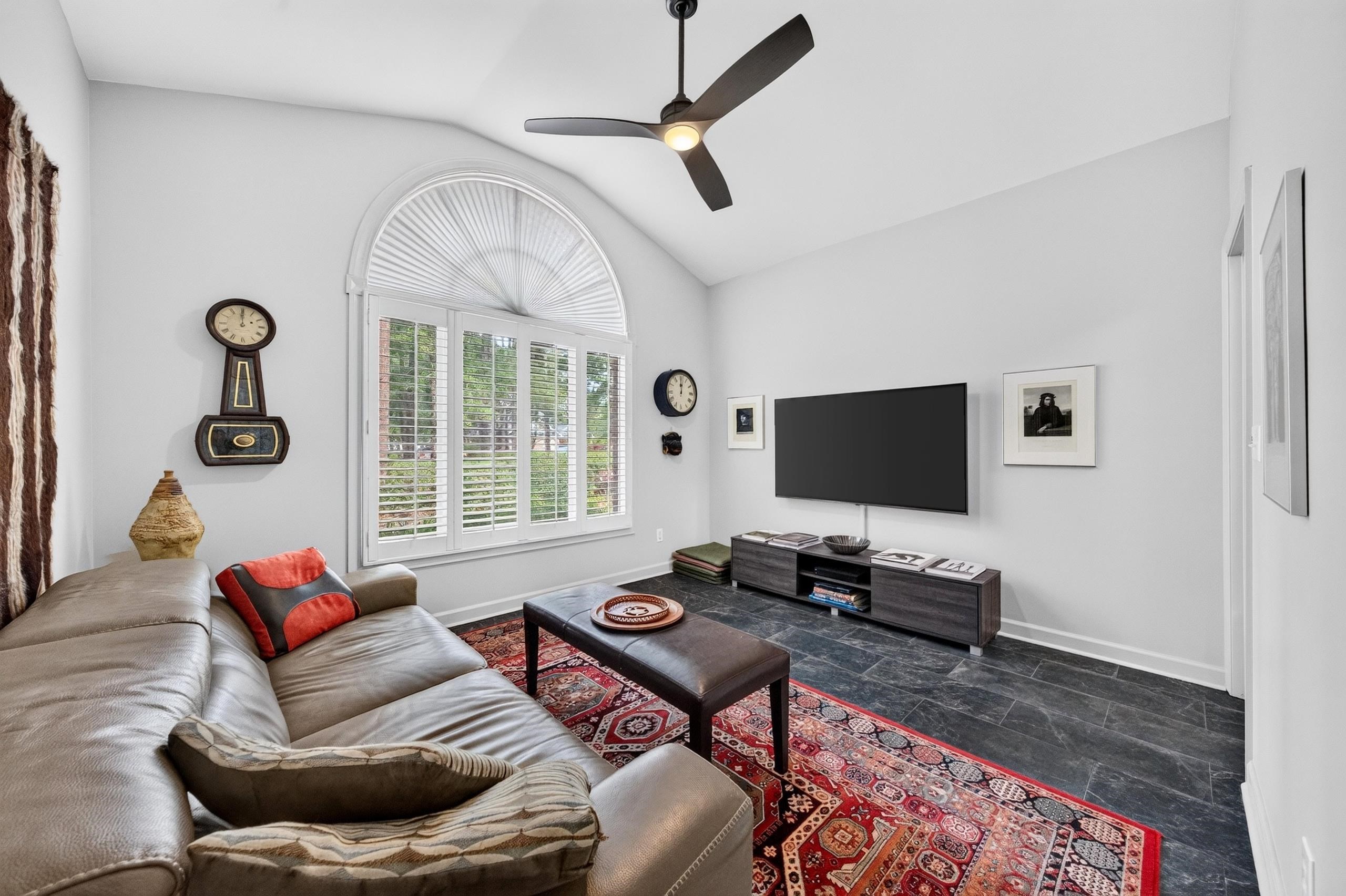 280 Georgetown Dr.