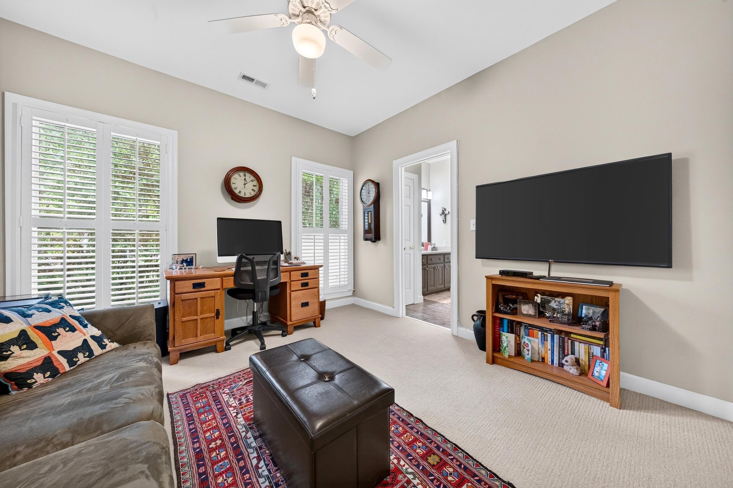 280 Georgetown Dr.