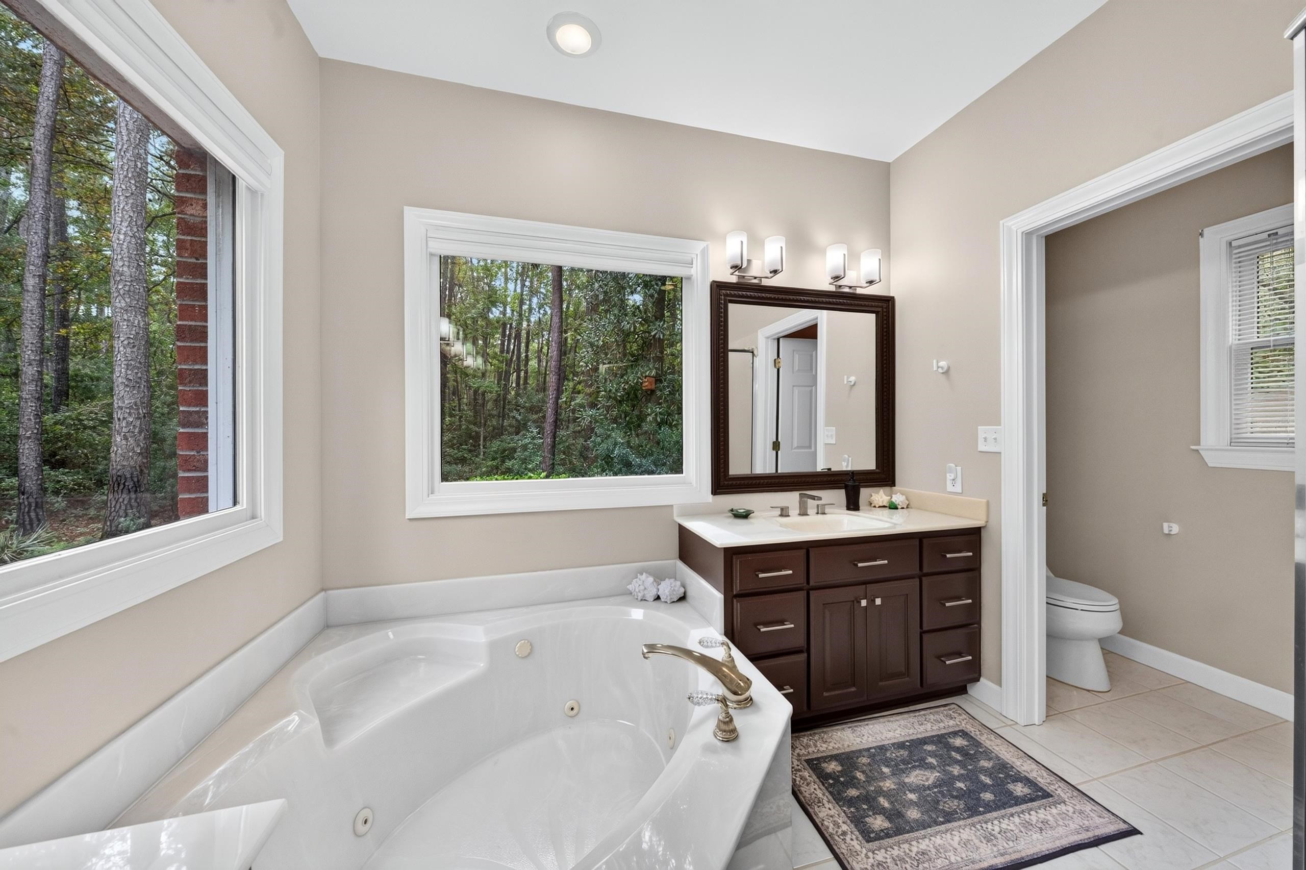 280 Georgetown Dr.