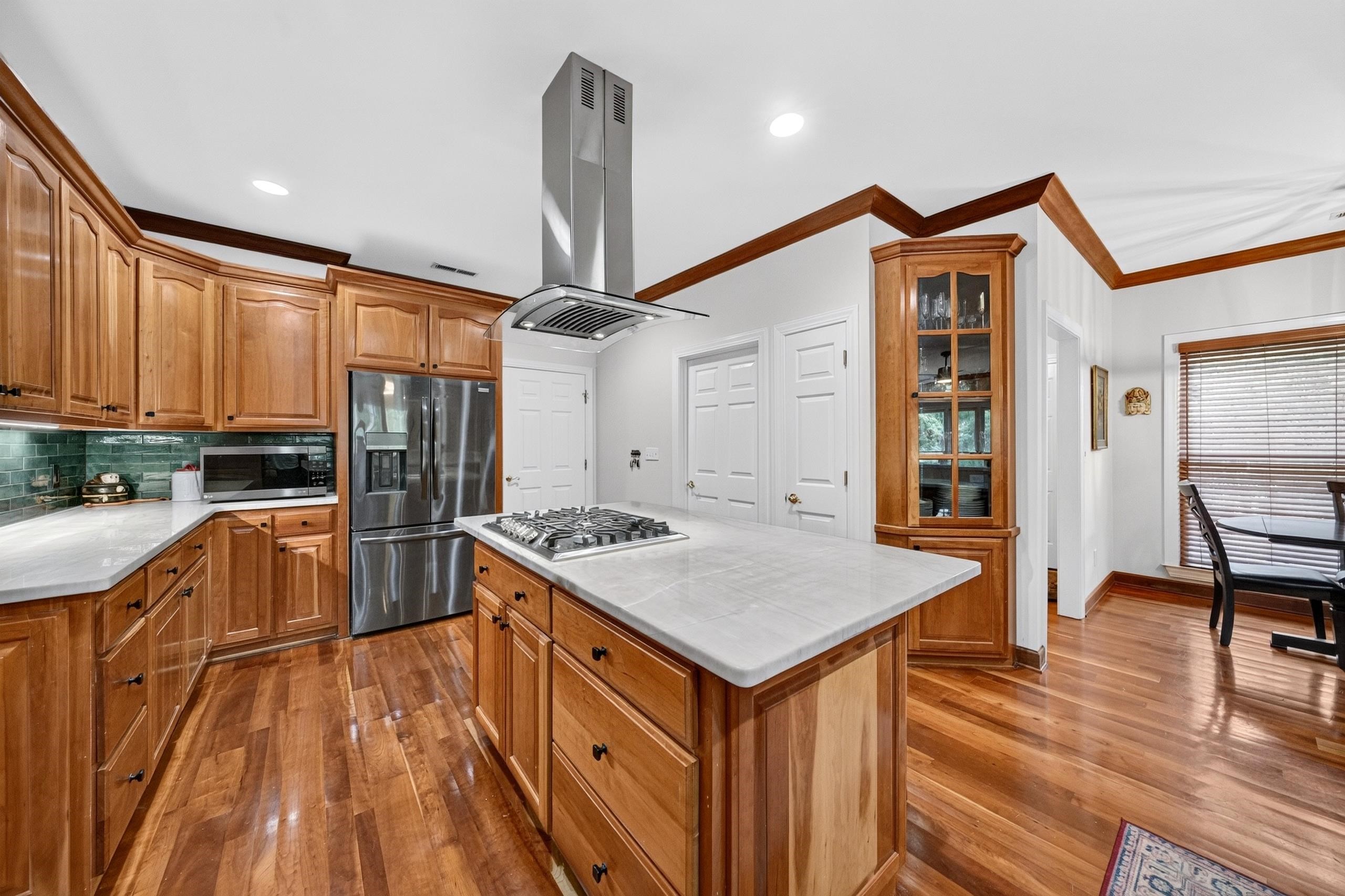 280 Georgetown Dr.