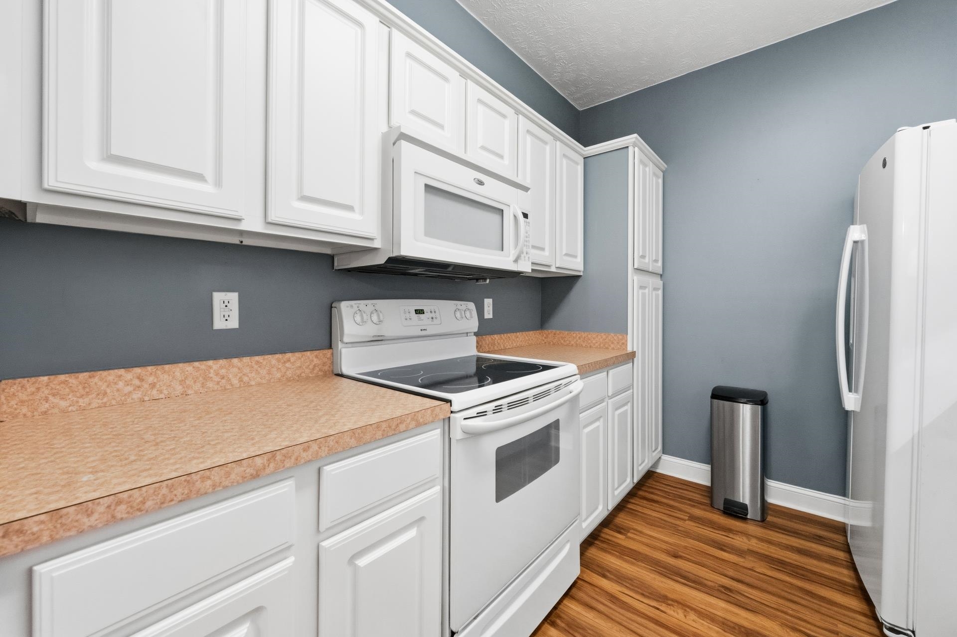 752 Algonquin Dr. Unit: B