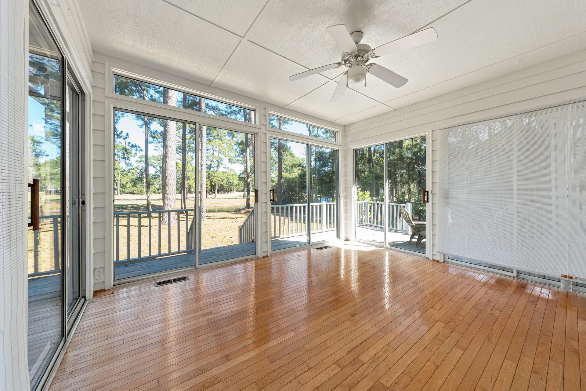 90 Parkview Dr.