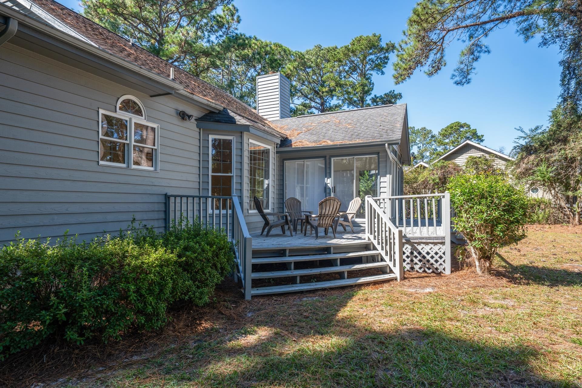 90 Parkview Dr.